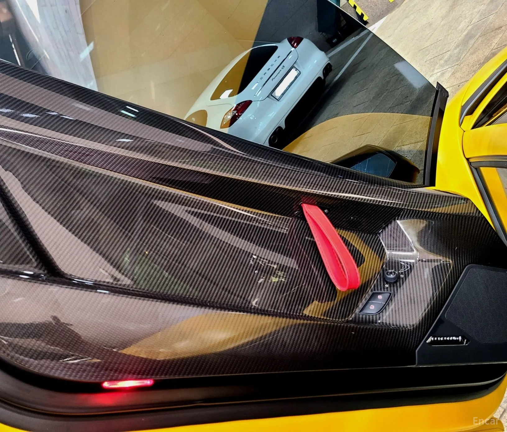 Lamborghini Aventador превью 15