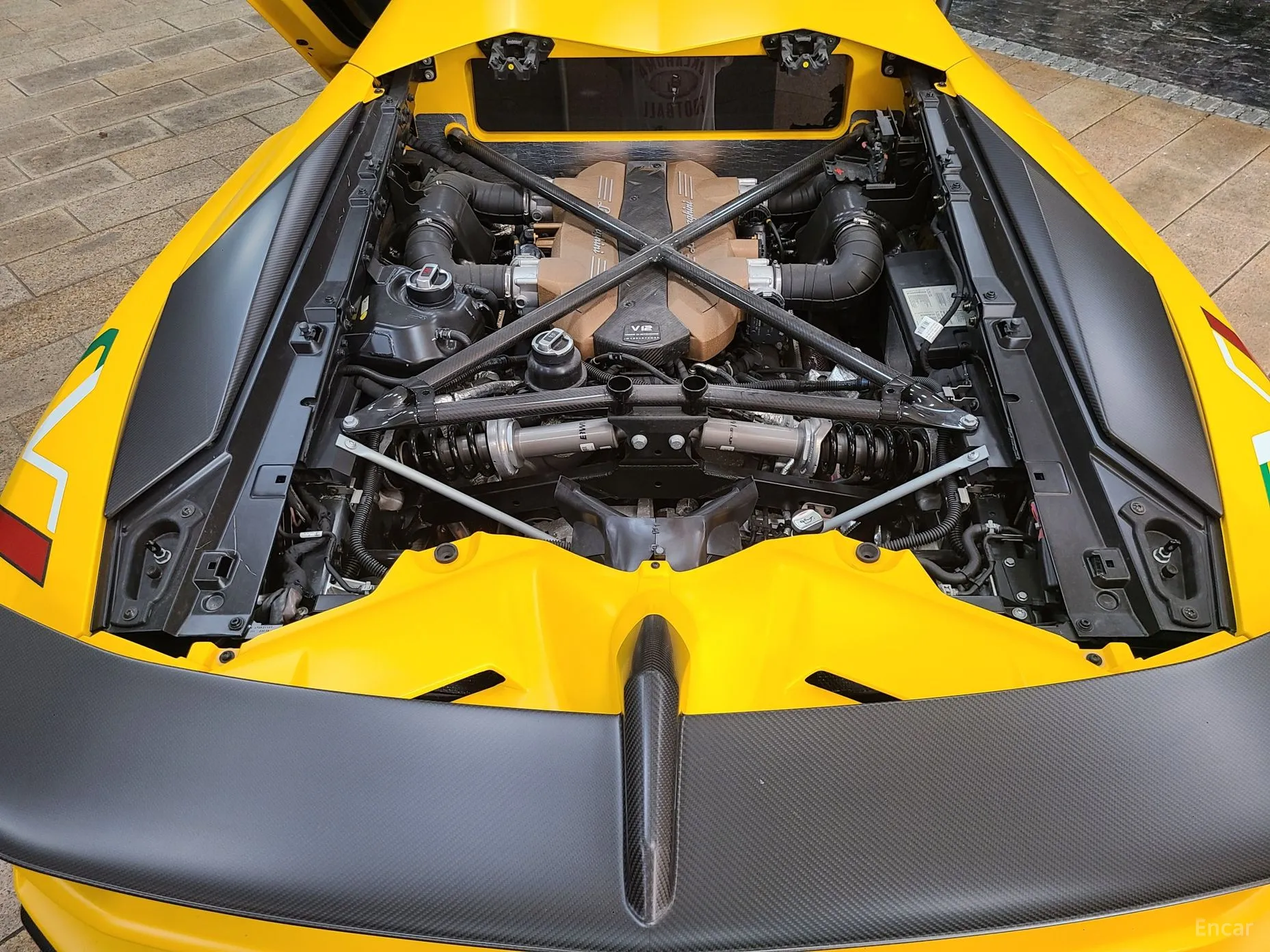 Lamborghini Aventador превью 20