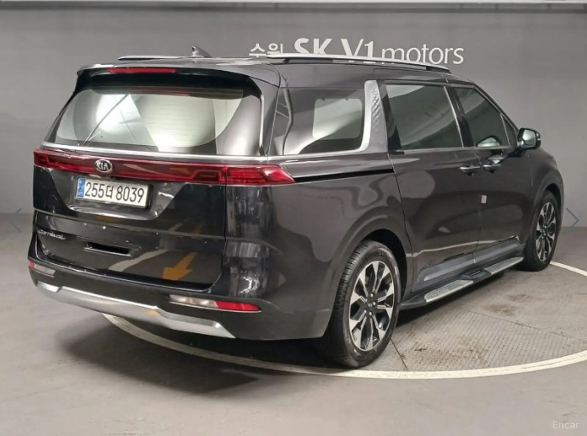 Kia Carnival Gen 4 превью 3