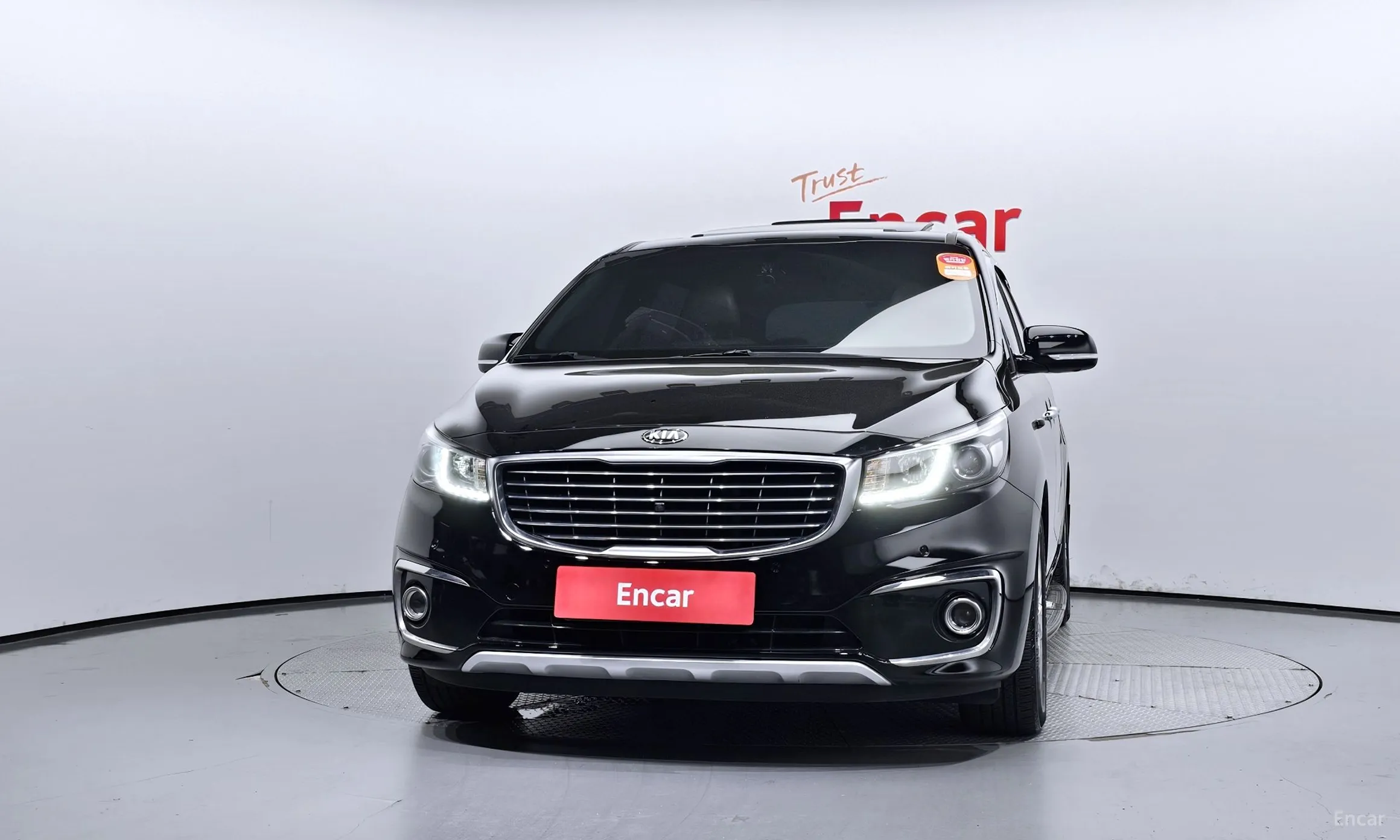 Kia Carnival превью 2