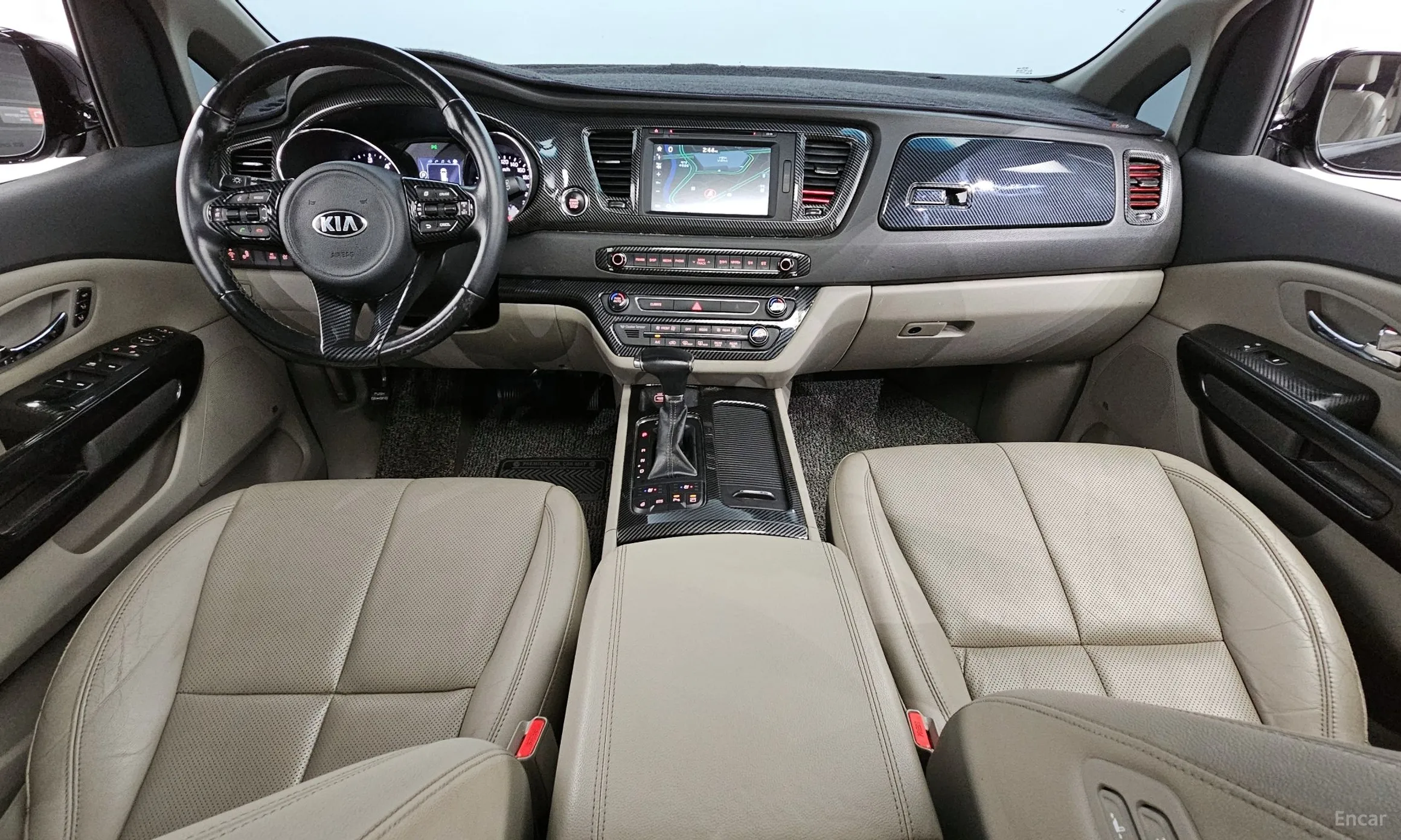 Kia Carnival превью 4