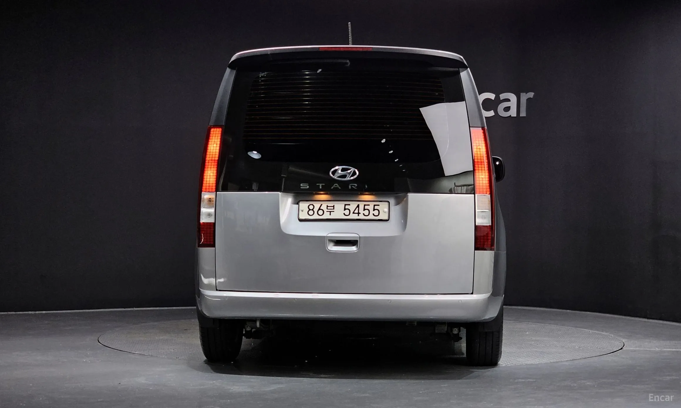 Hyundai Staria превью 3