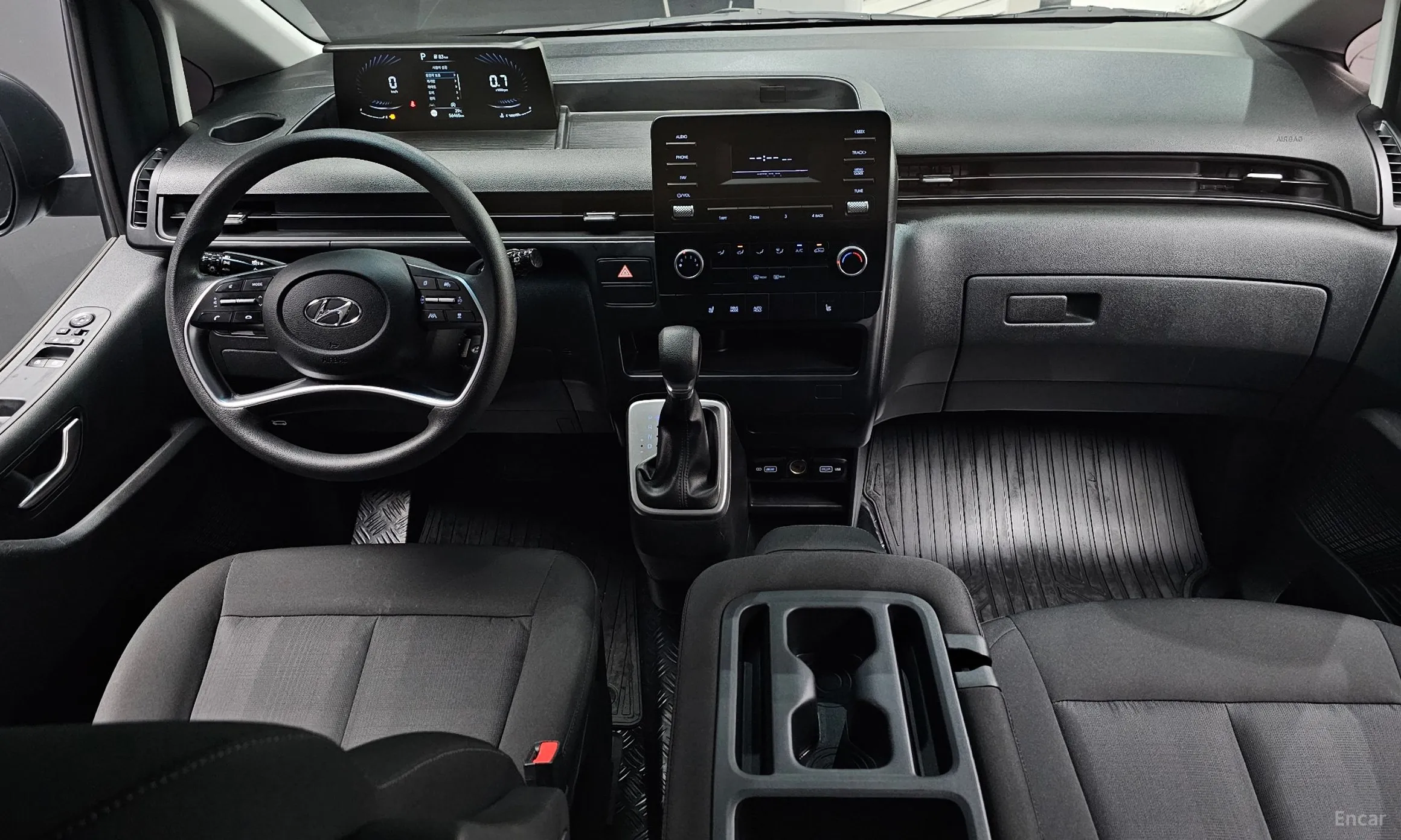Hyundai Staria превью 4