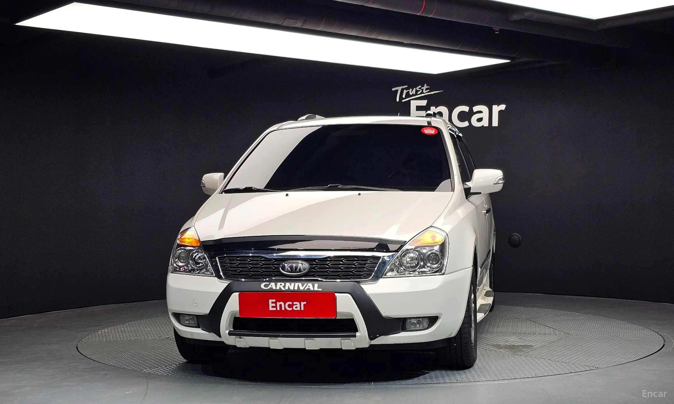 Kia Carnival R превью 2