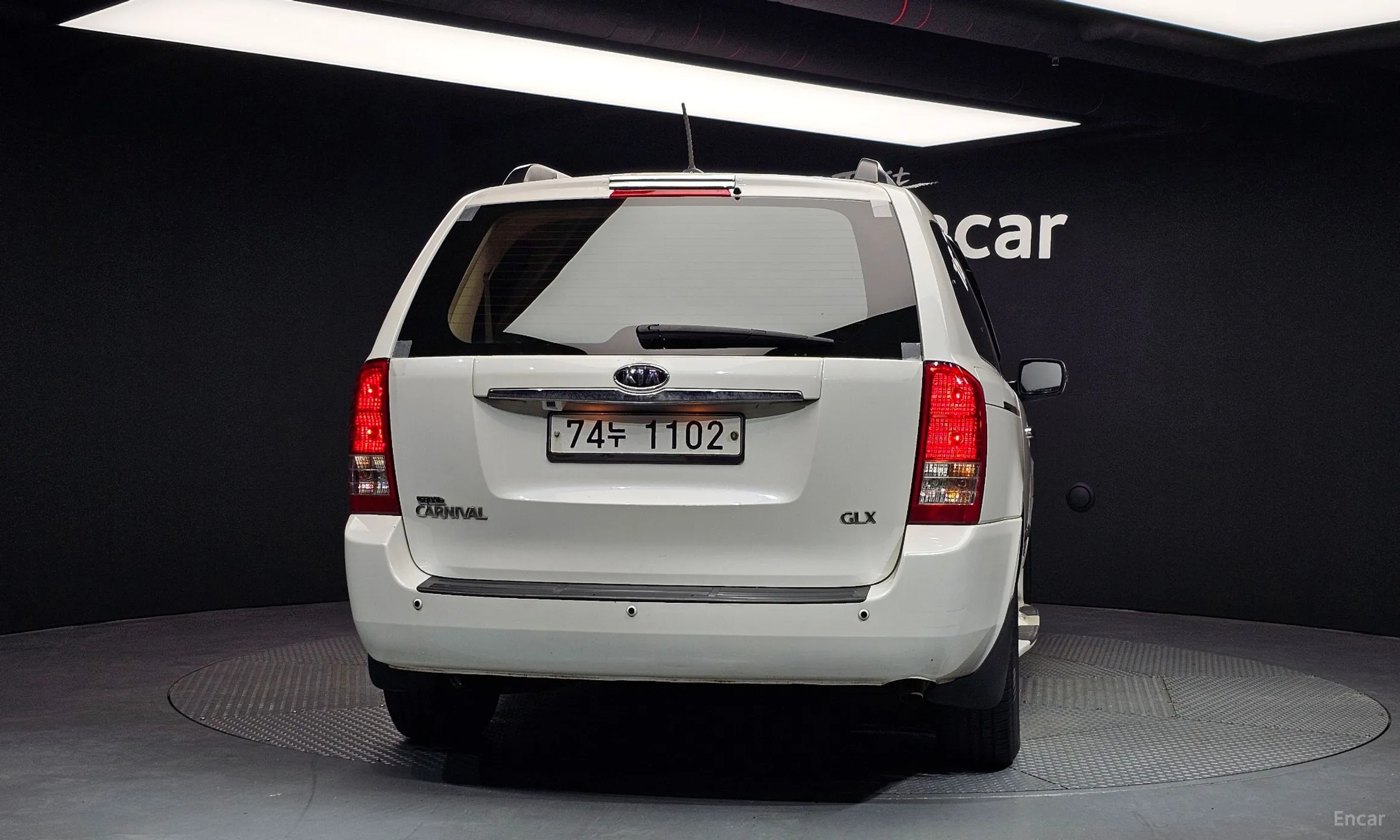 Kia Carnival R превью 3
