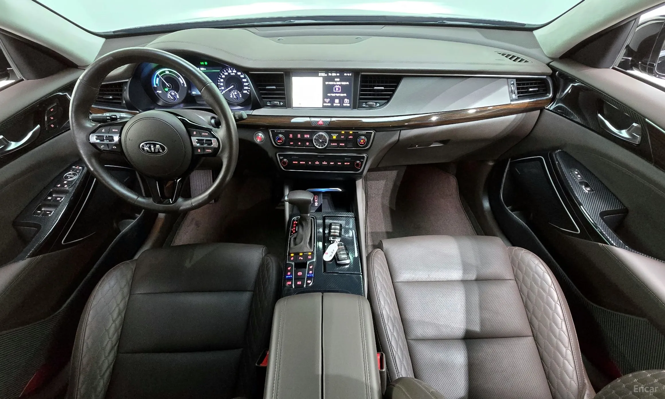 Kia K7 Hybrid превью 4