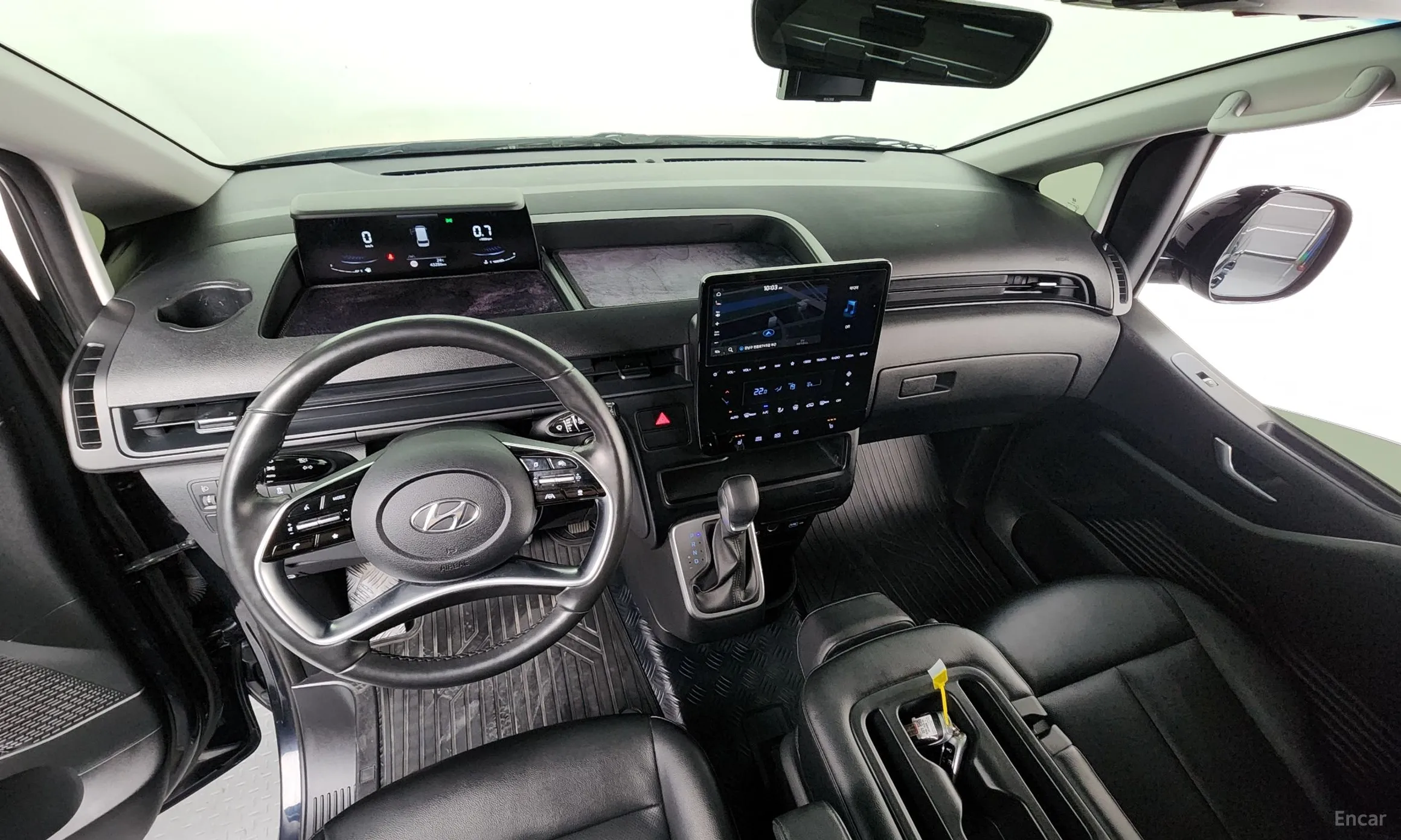 Hyundai Staria превью 4