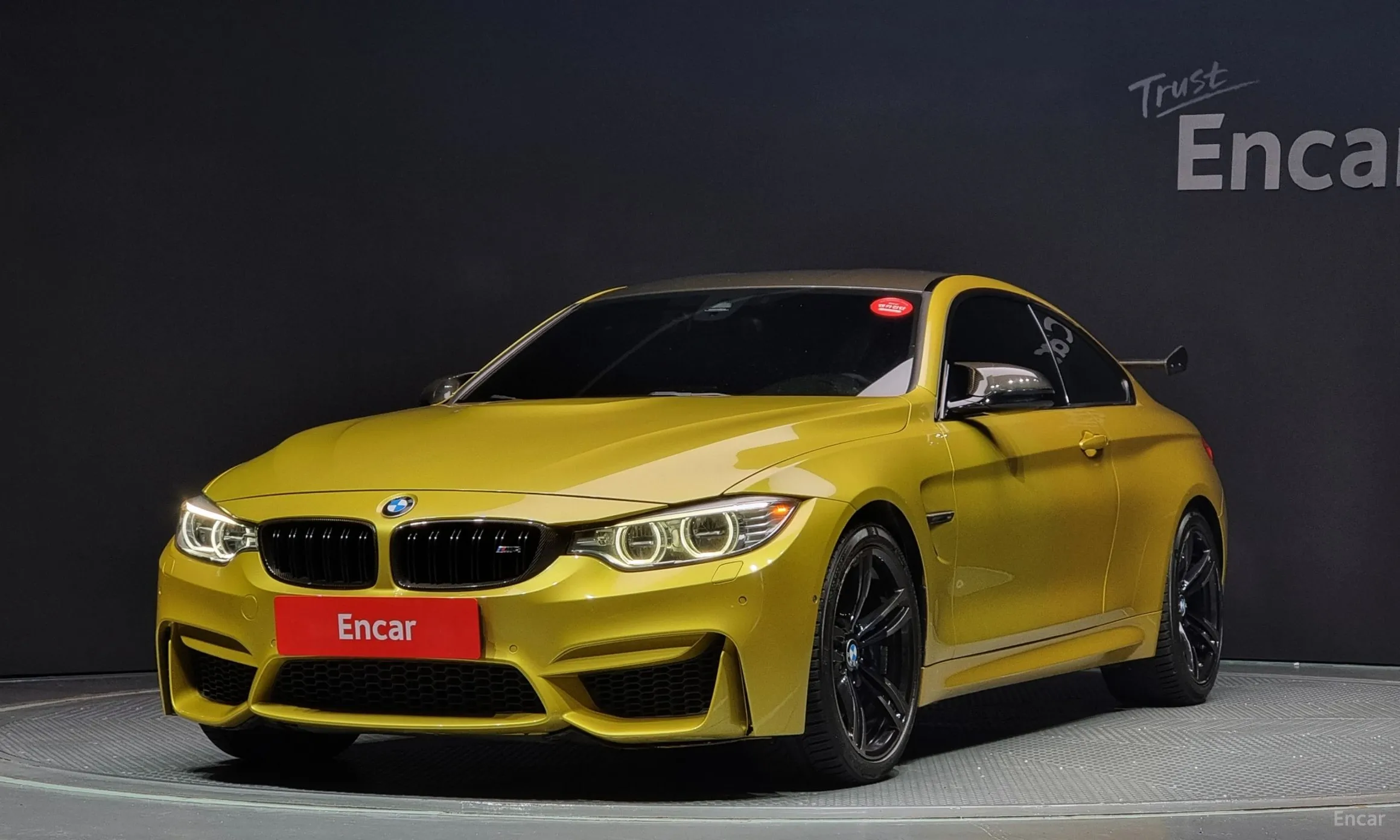 BMW M4 (F82)