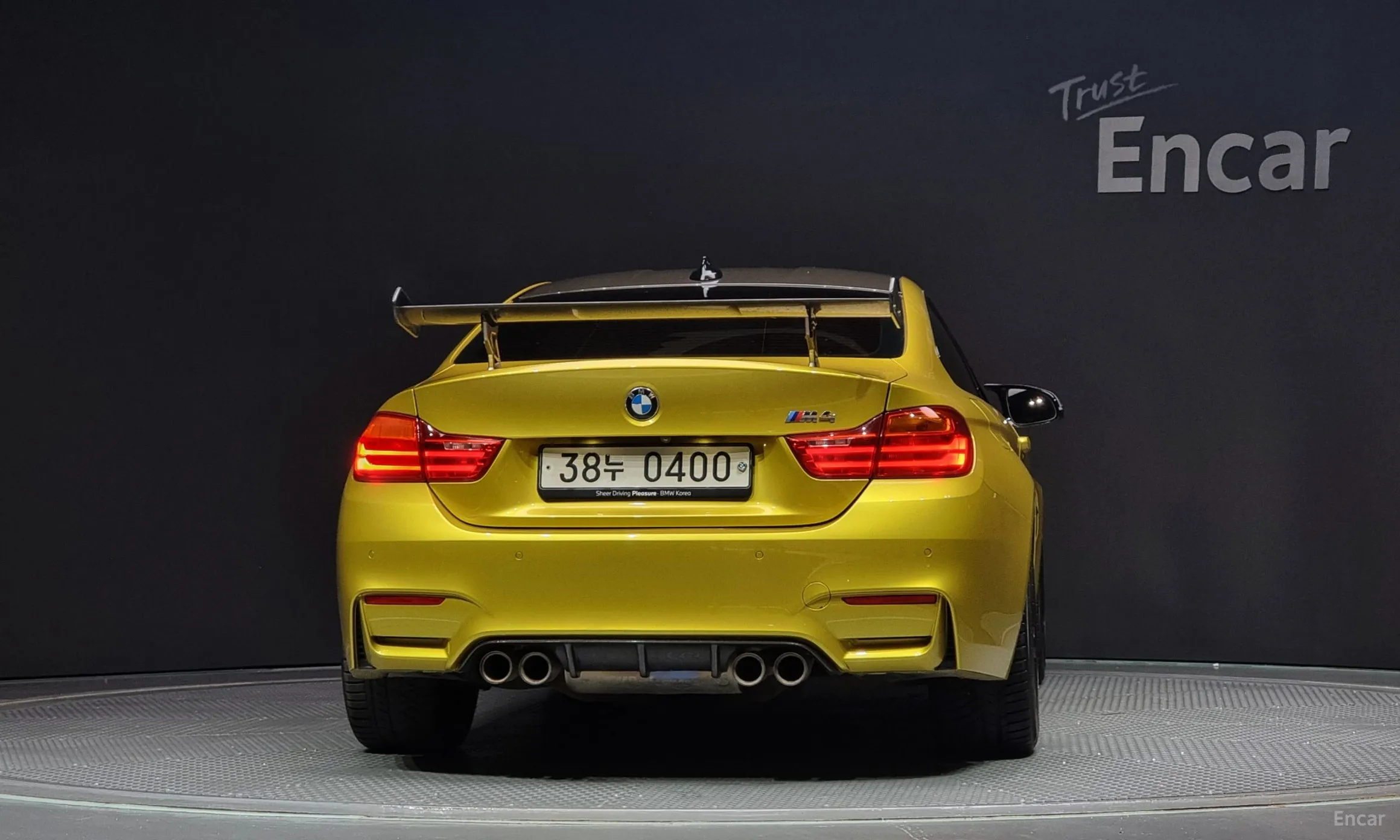 BMW M4 (F82) превью 3
