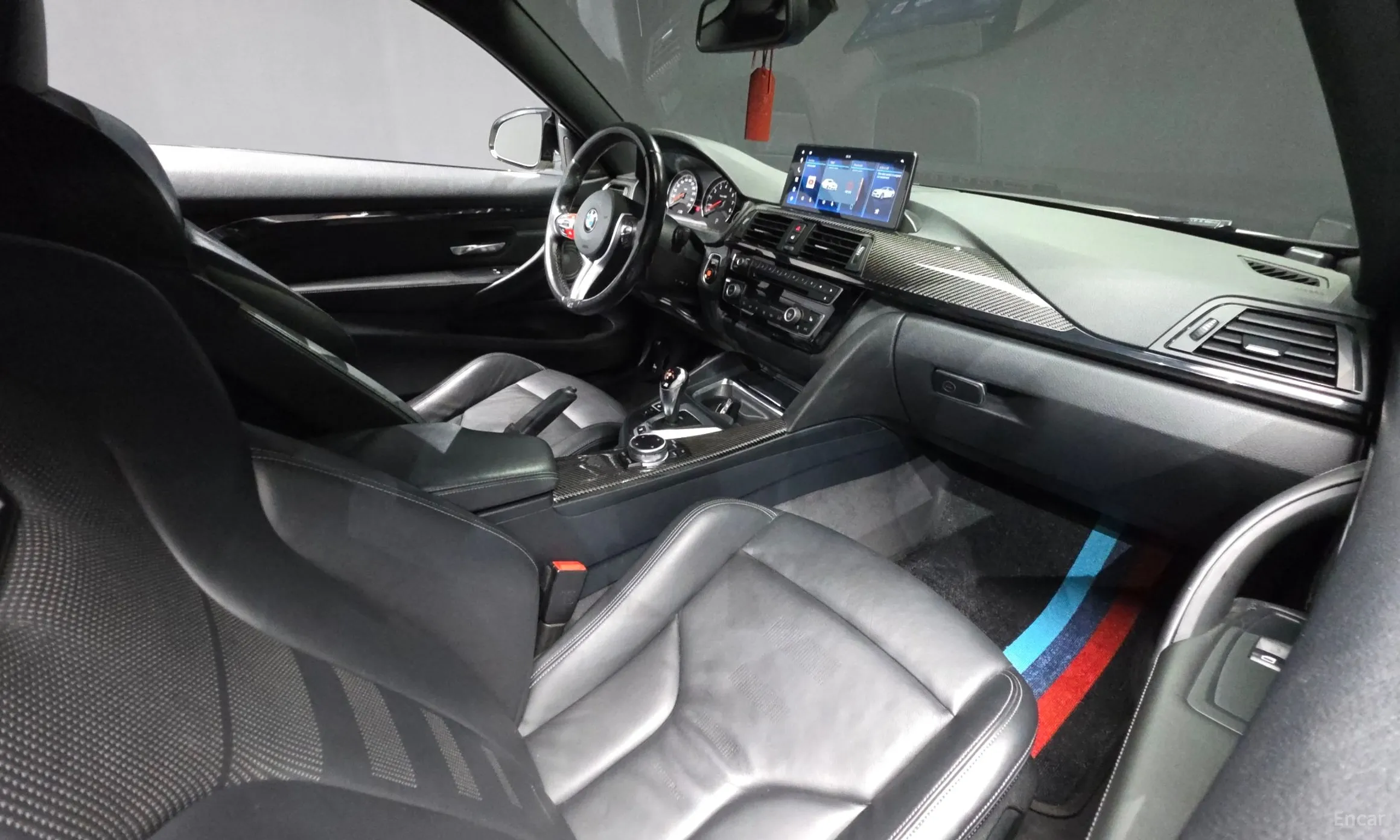 BMW M4 (F82) превью 4