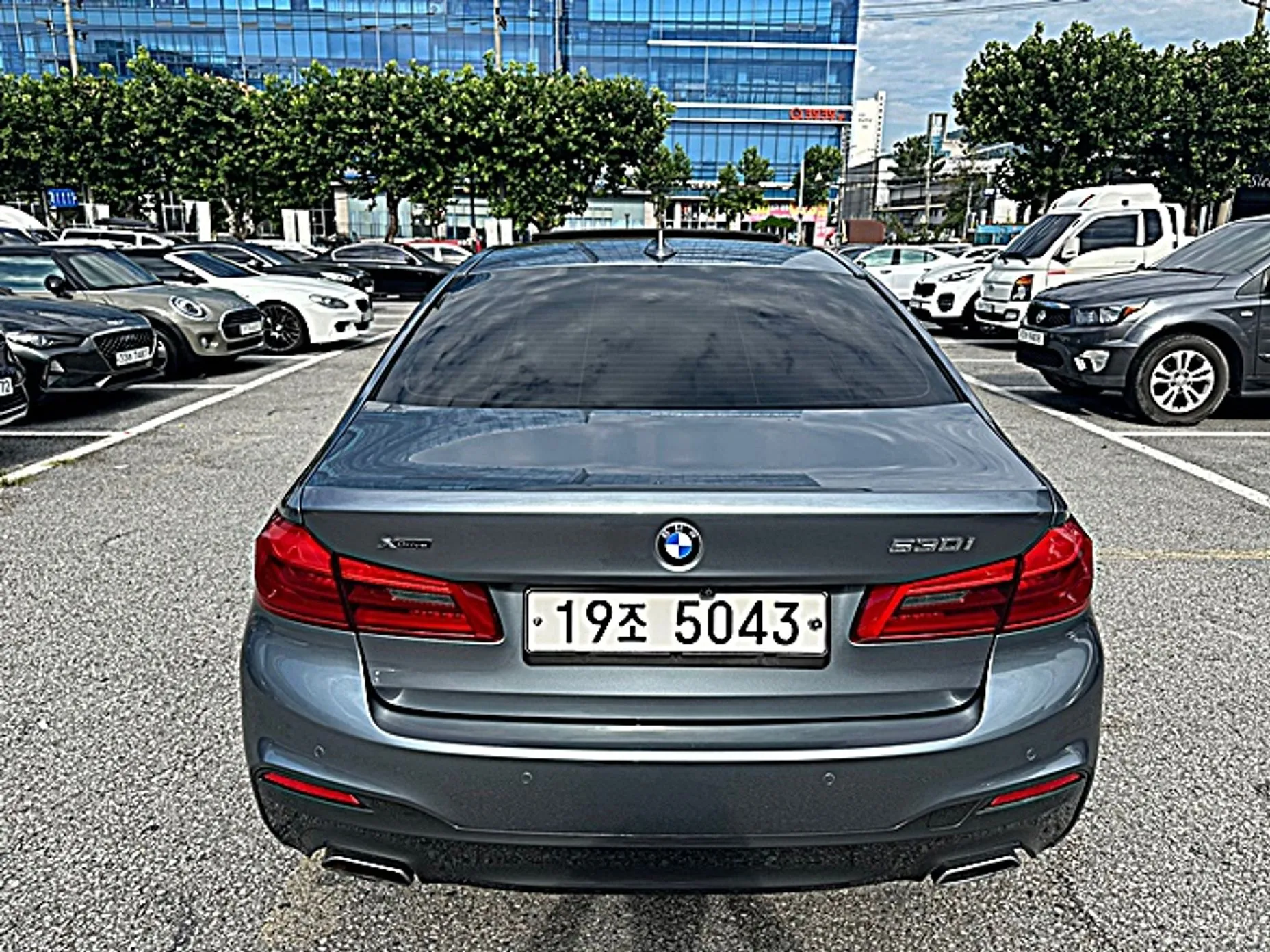 BMW 5 Series (G30) превью 3