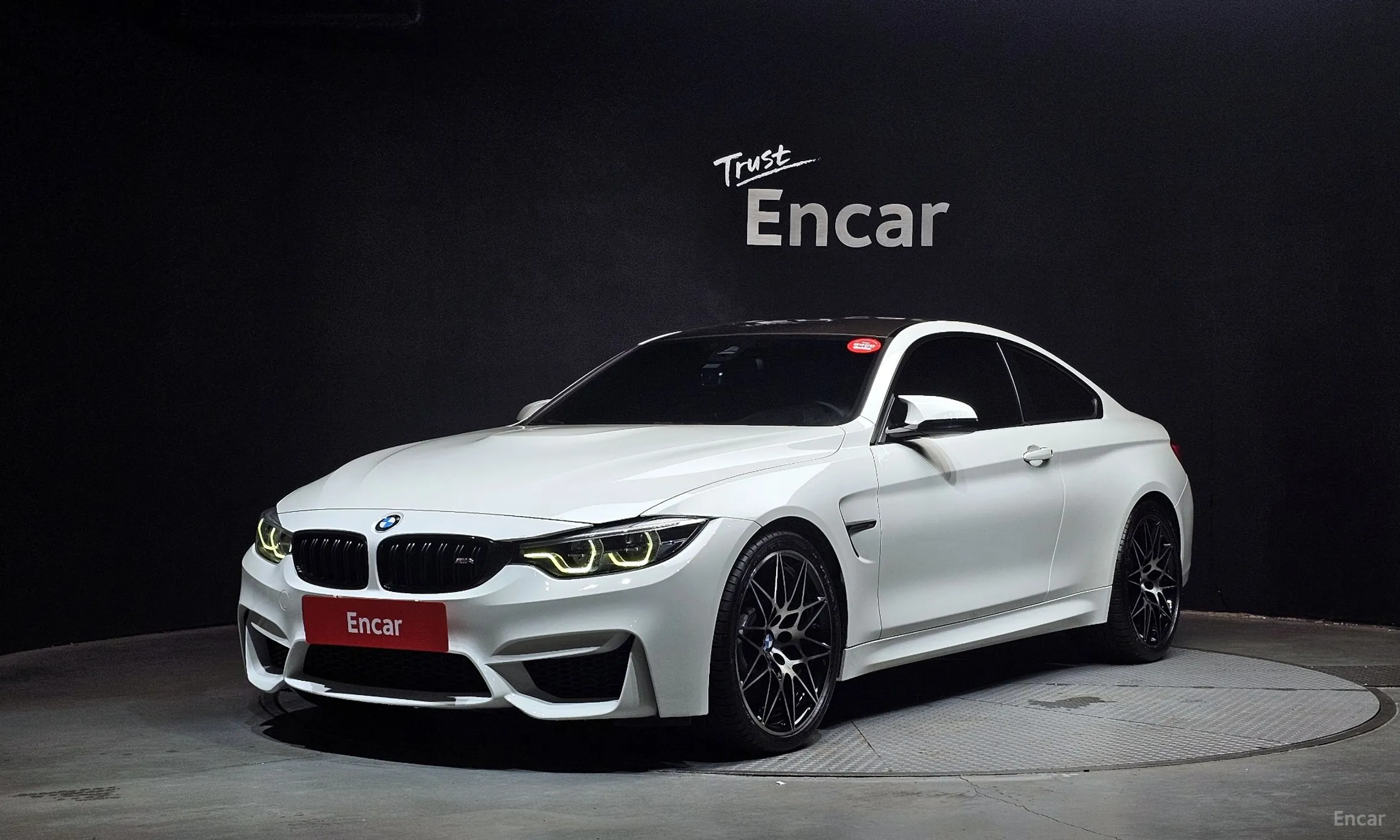 BMW M4 (F82)