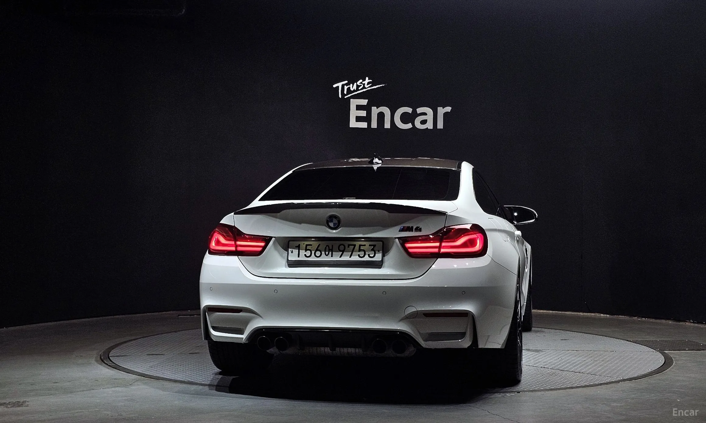 BMW M4 (F82) превью 3