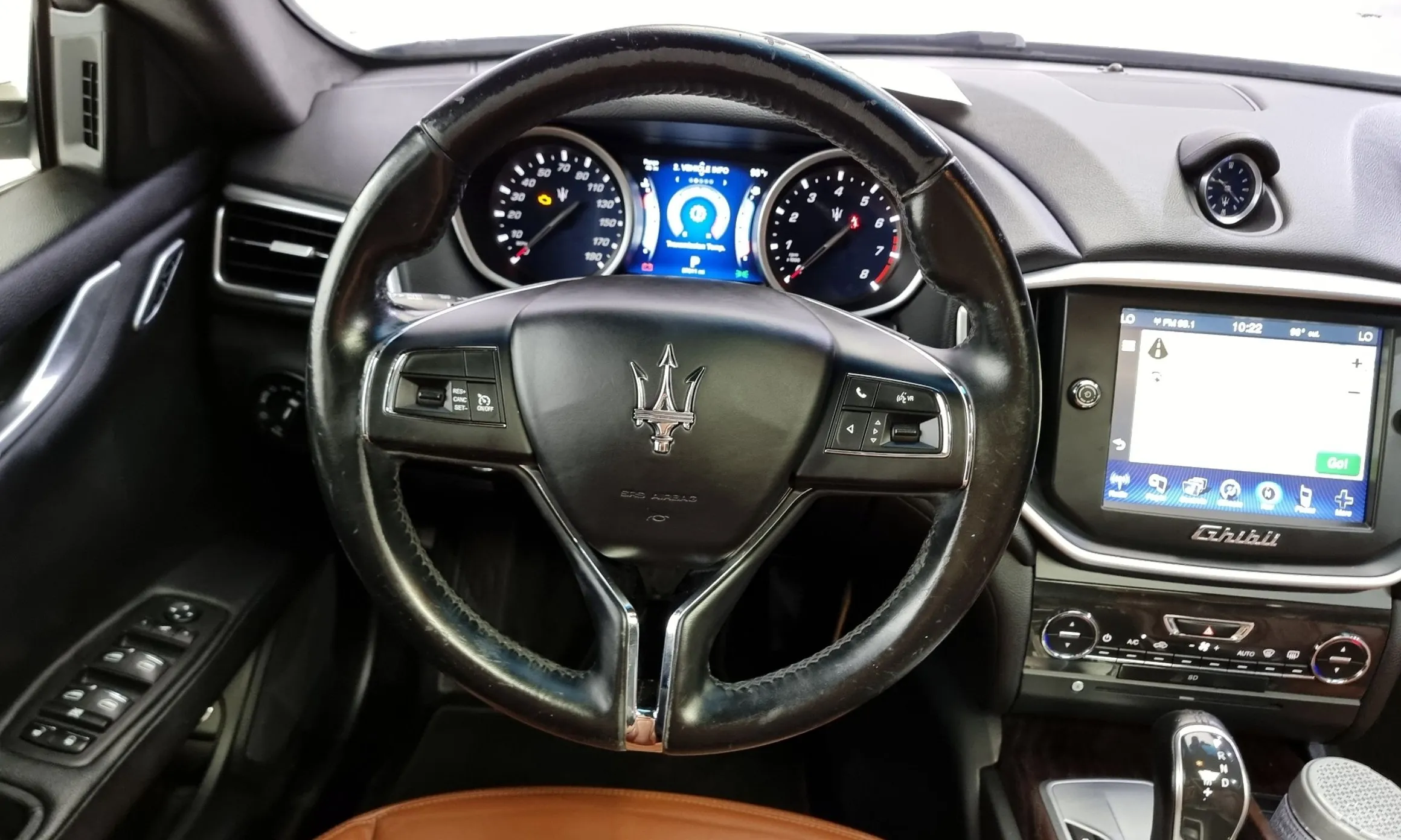 Maserati Ghibli превью 13