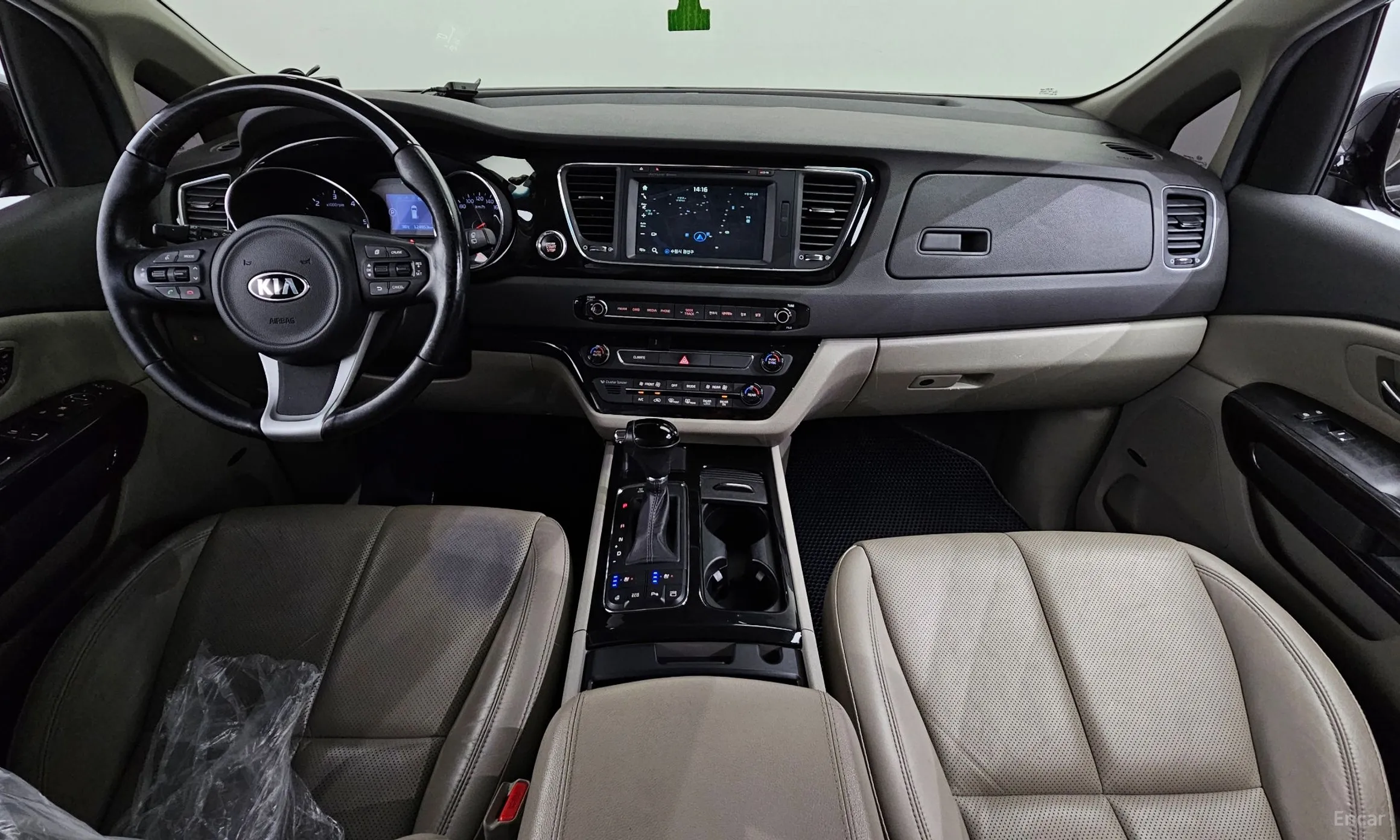 Kia Carnival превью 4