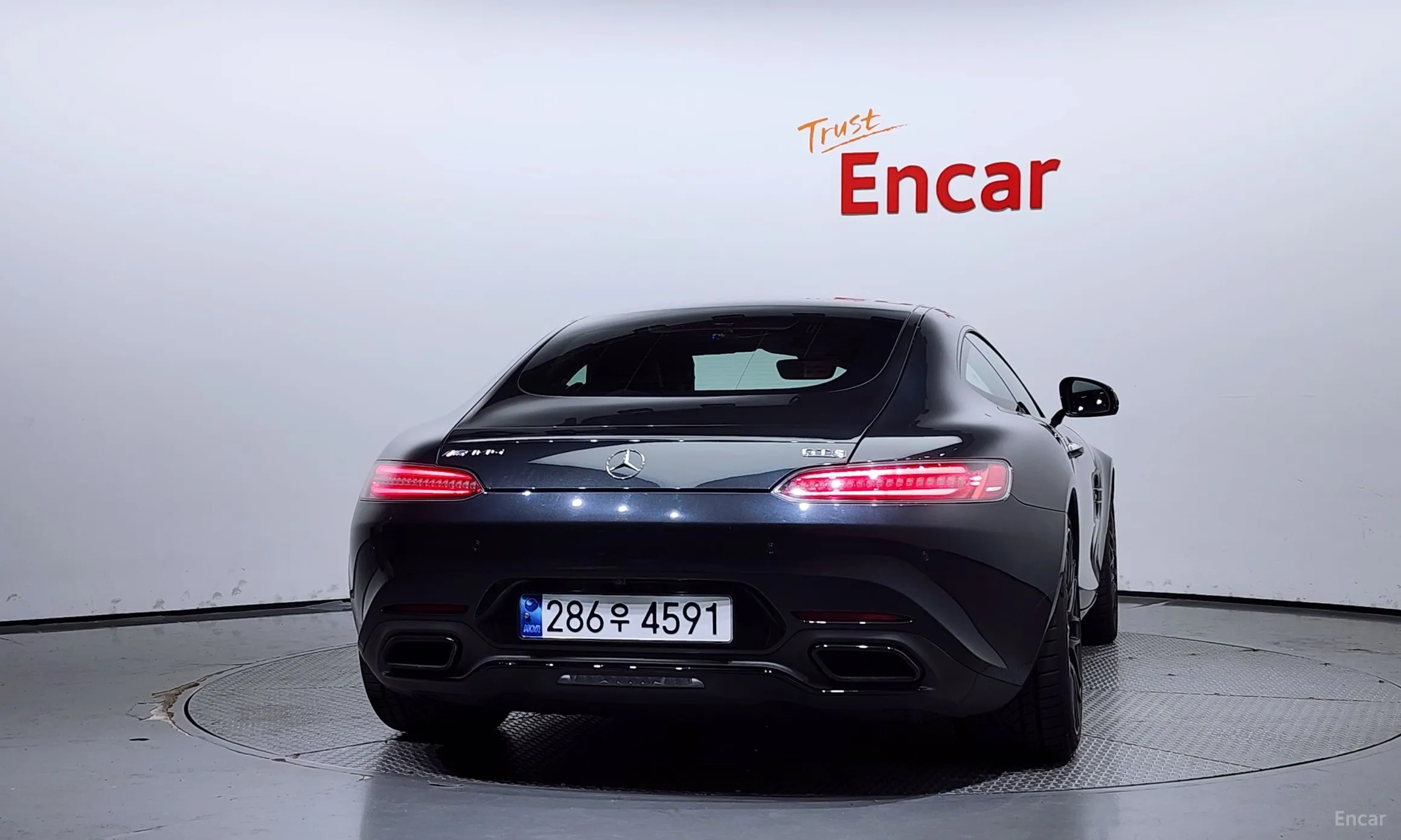Mercedes Benz AMG GT превью 3