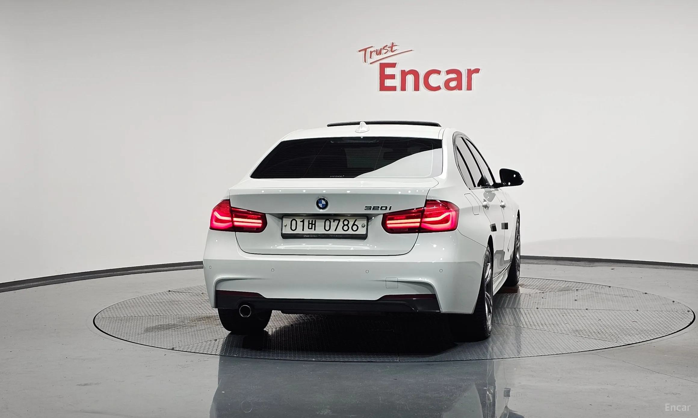 BMW 3 Series (F30) превью 3