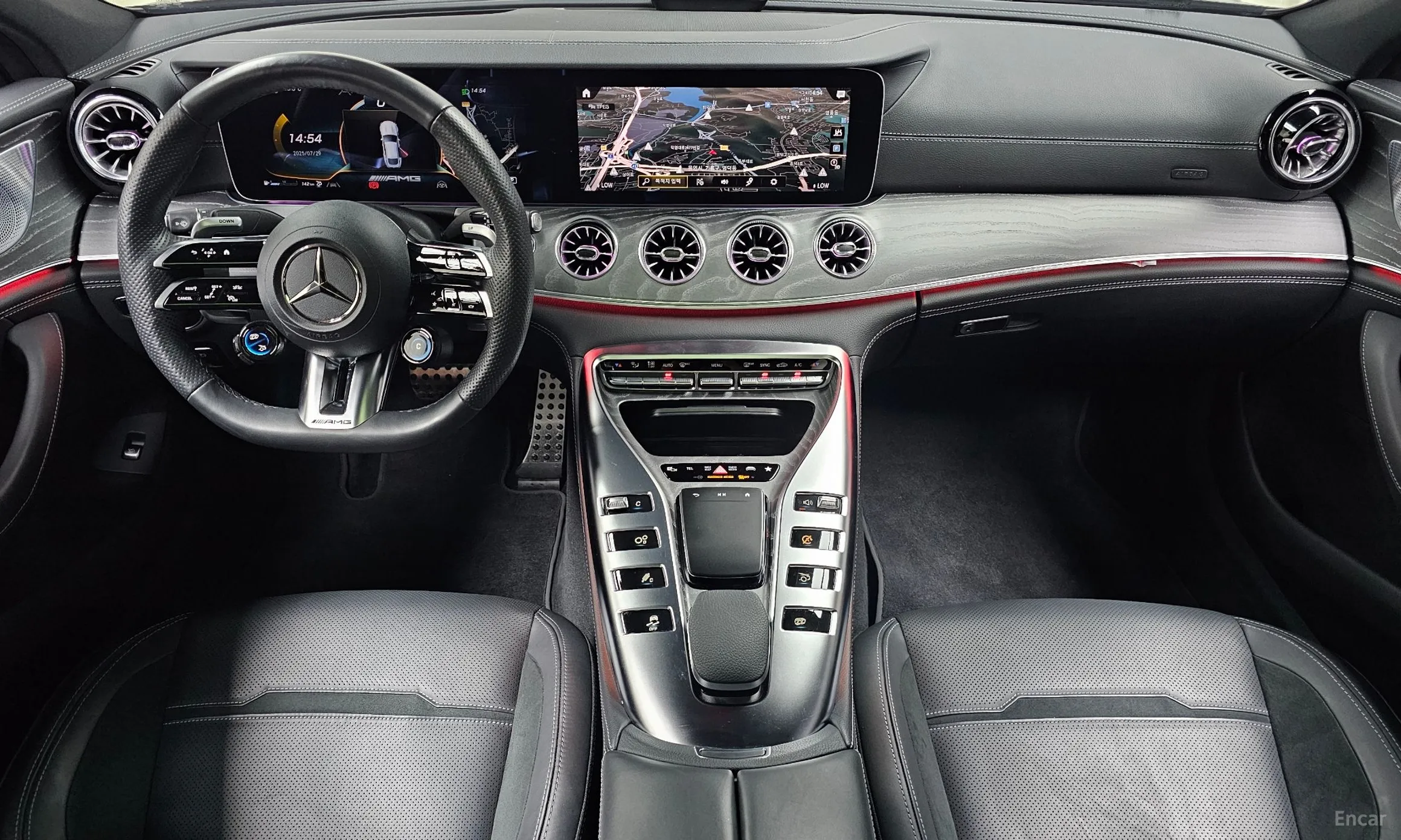 Mercedes Benz AMG GT превью 4