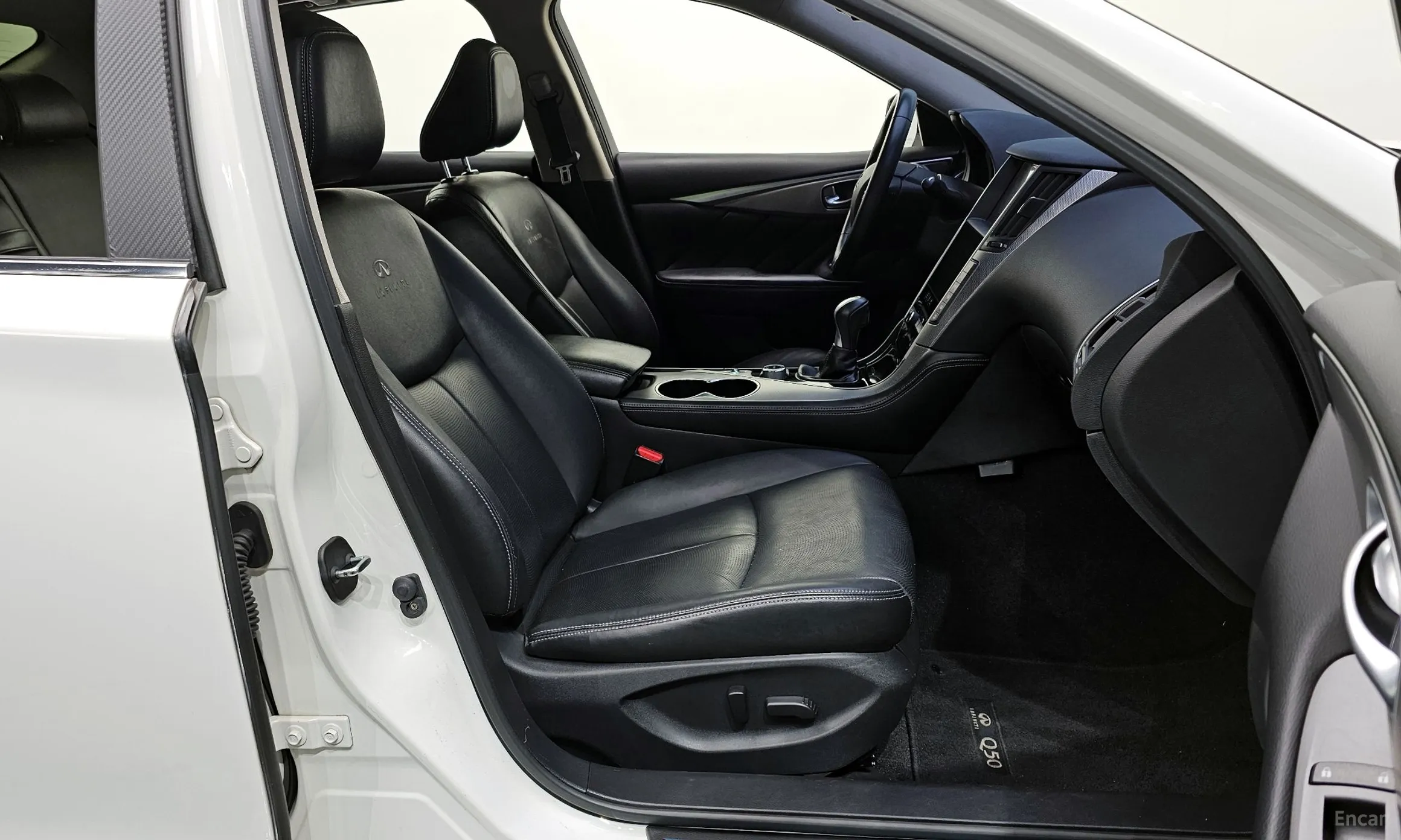 Infiniti Q50 превью 11
