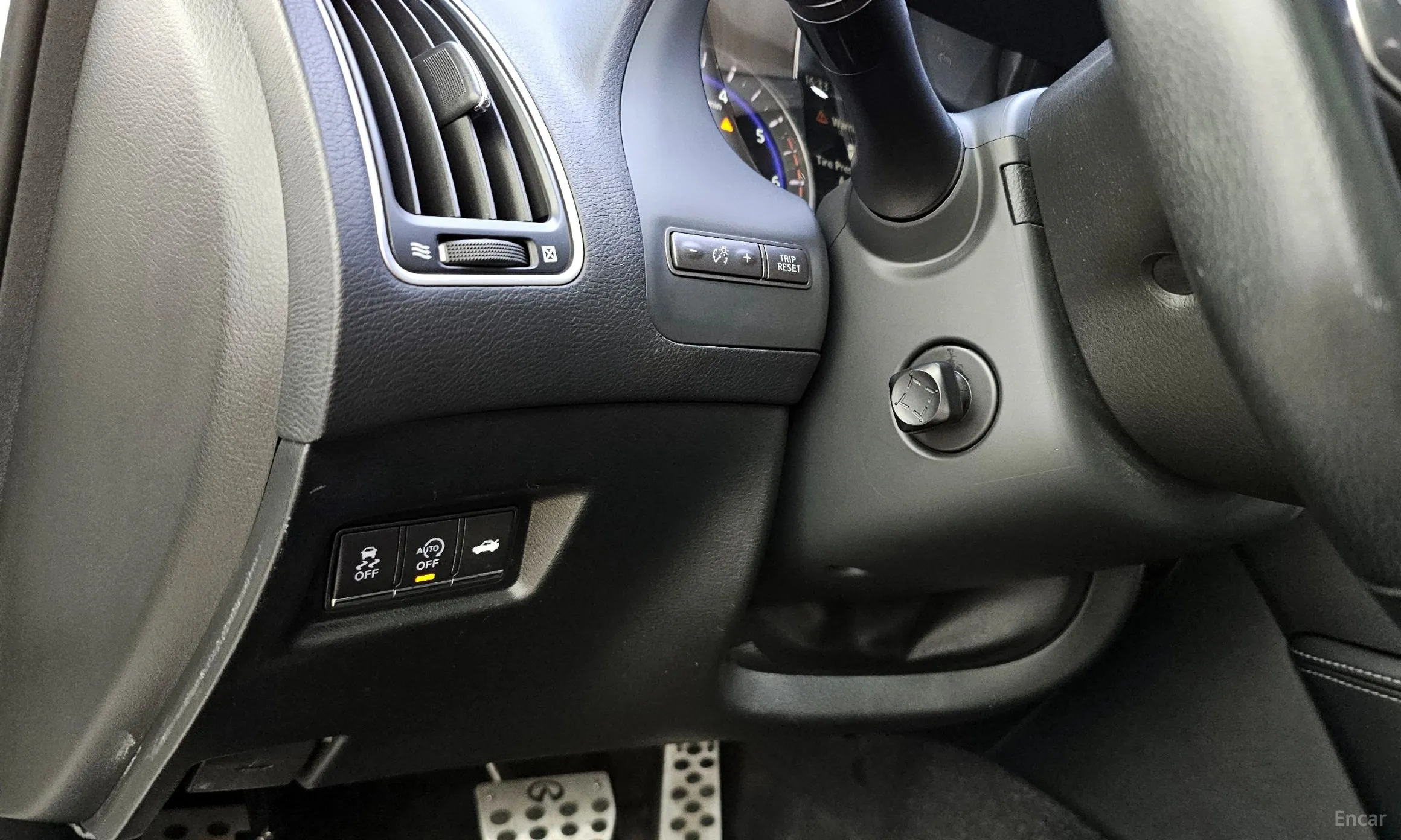 Infiniti Q50 превью 16