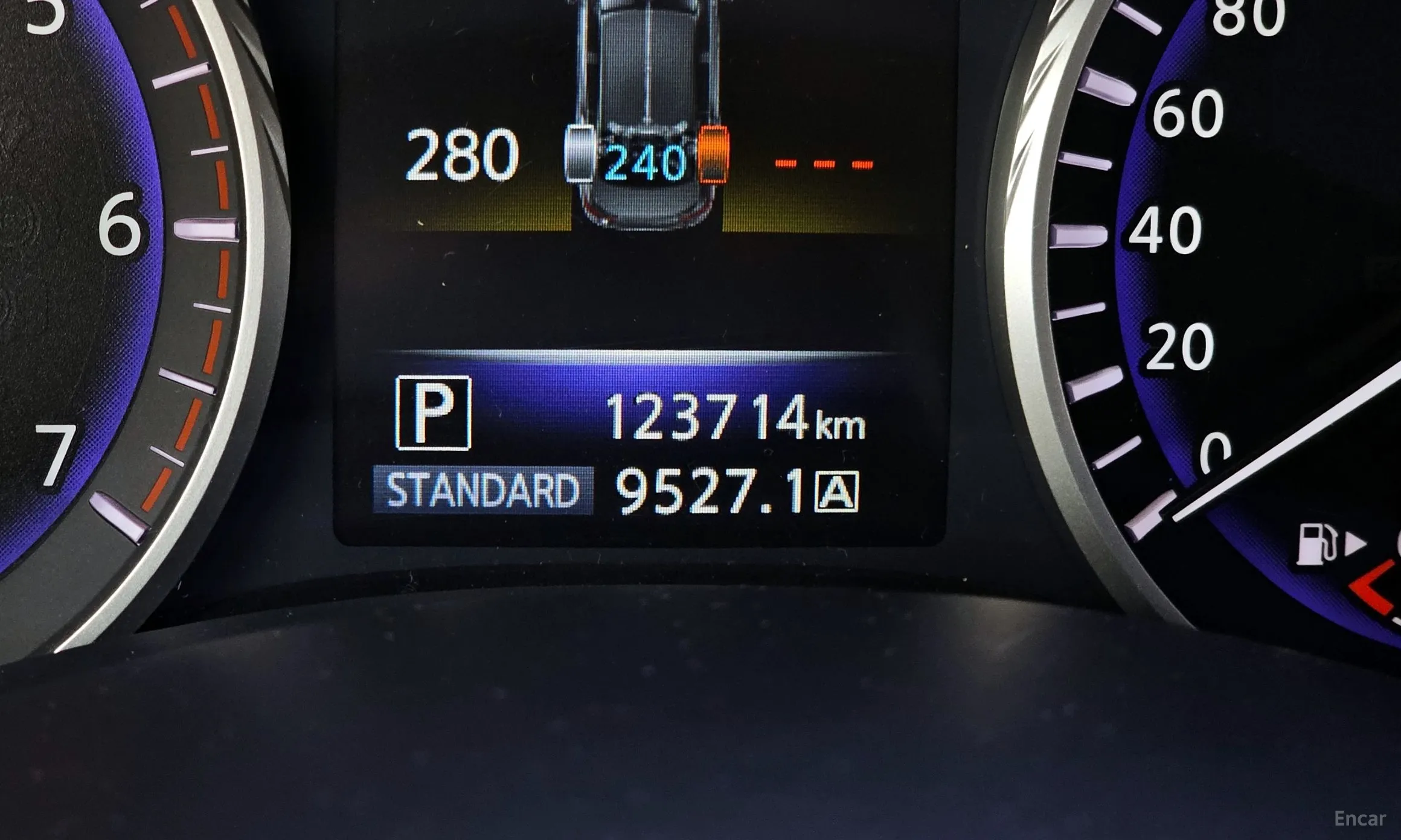 Infiniti Q50 превью 8