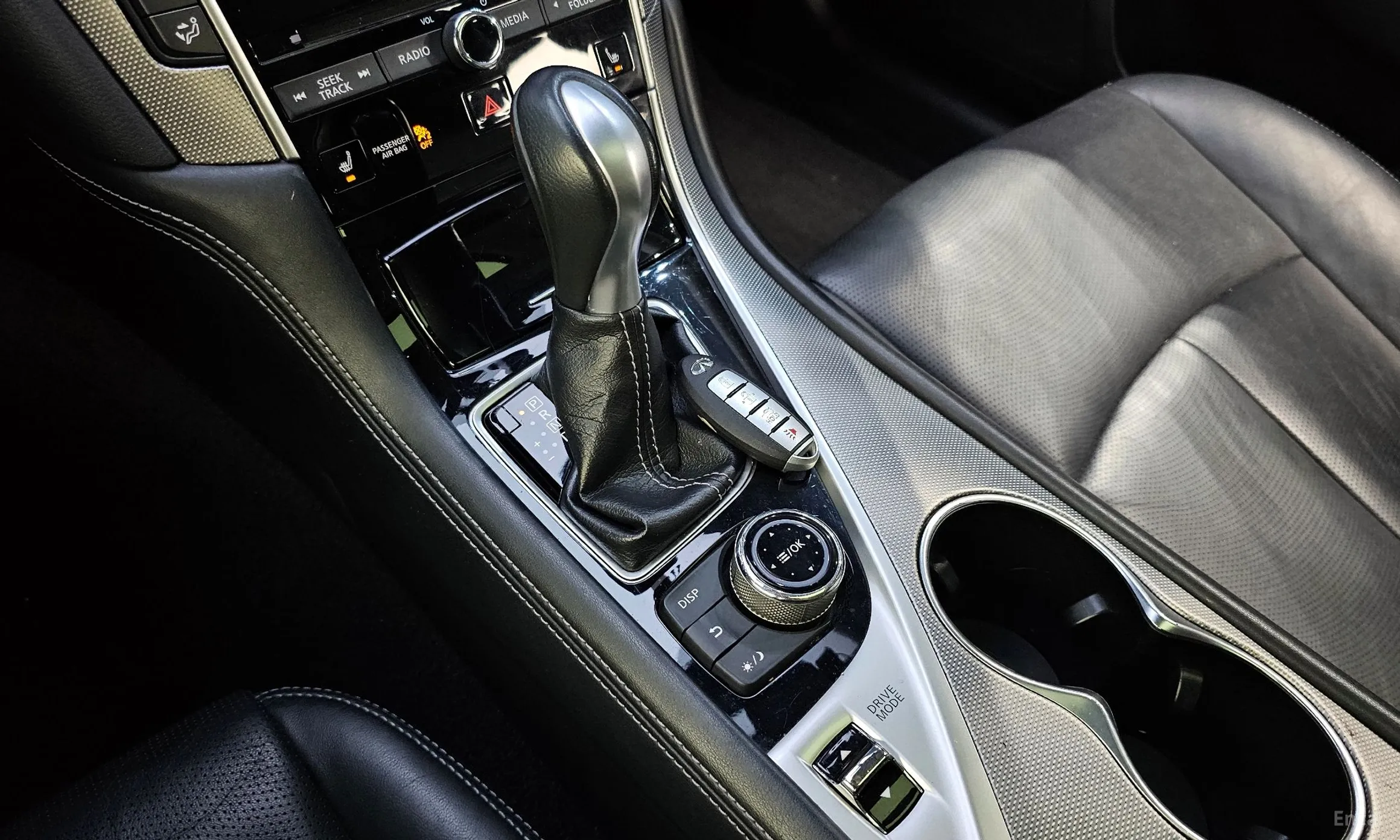 Infiniti Q50 превью 9