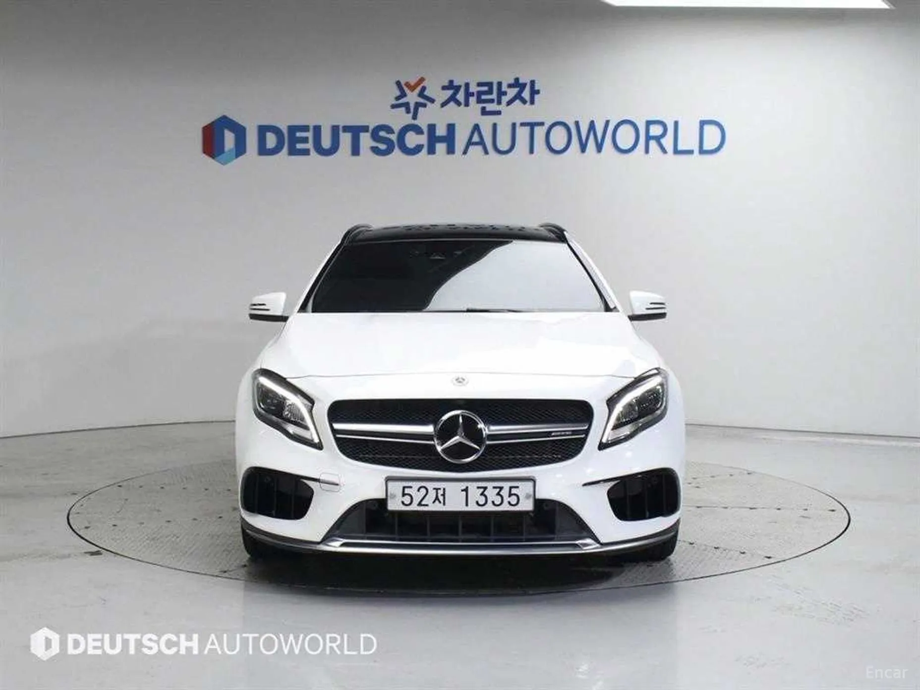 Mercedes Benz GLA-Class X156