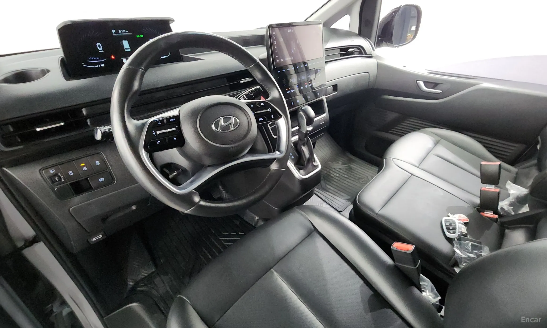 Hyundai Staria превью 4