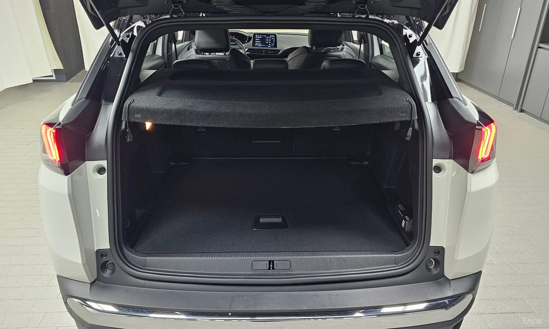 Peugeot 3008 2nd generation превью 20