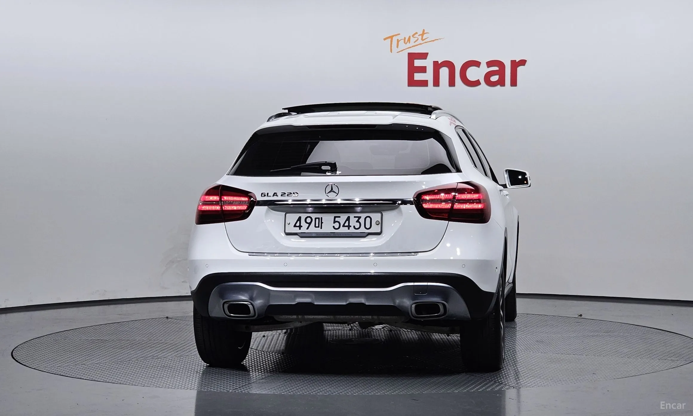 Mercedes Benz GLA-Class X156 превью 3