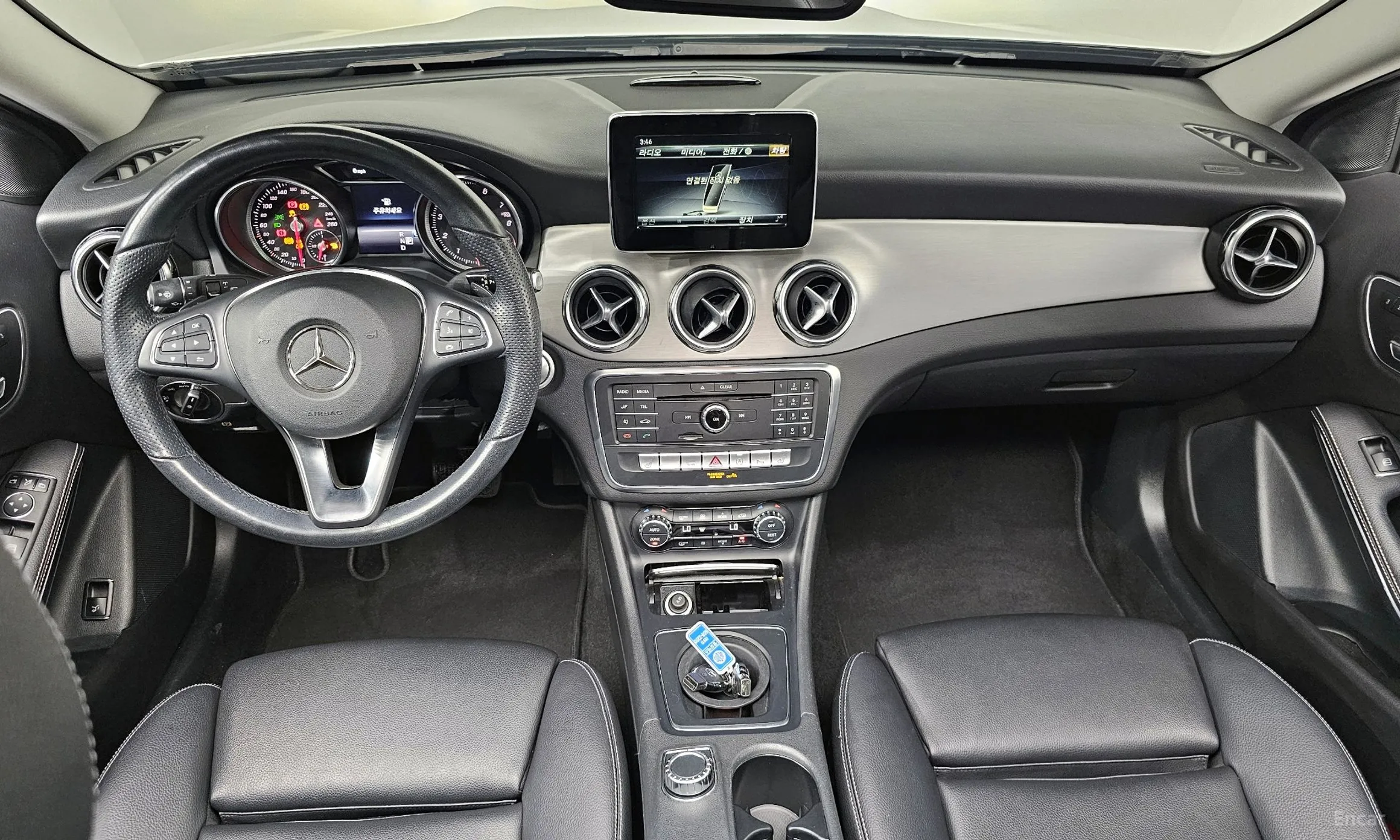 Mercedes Benz GLA-Class X156 превью 4