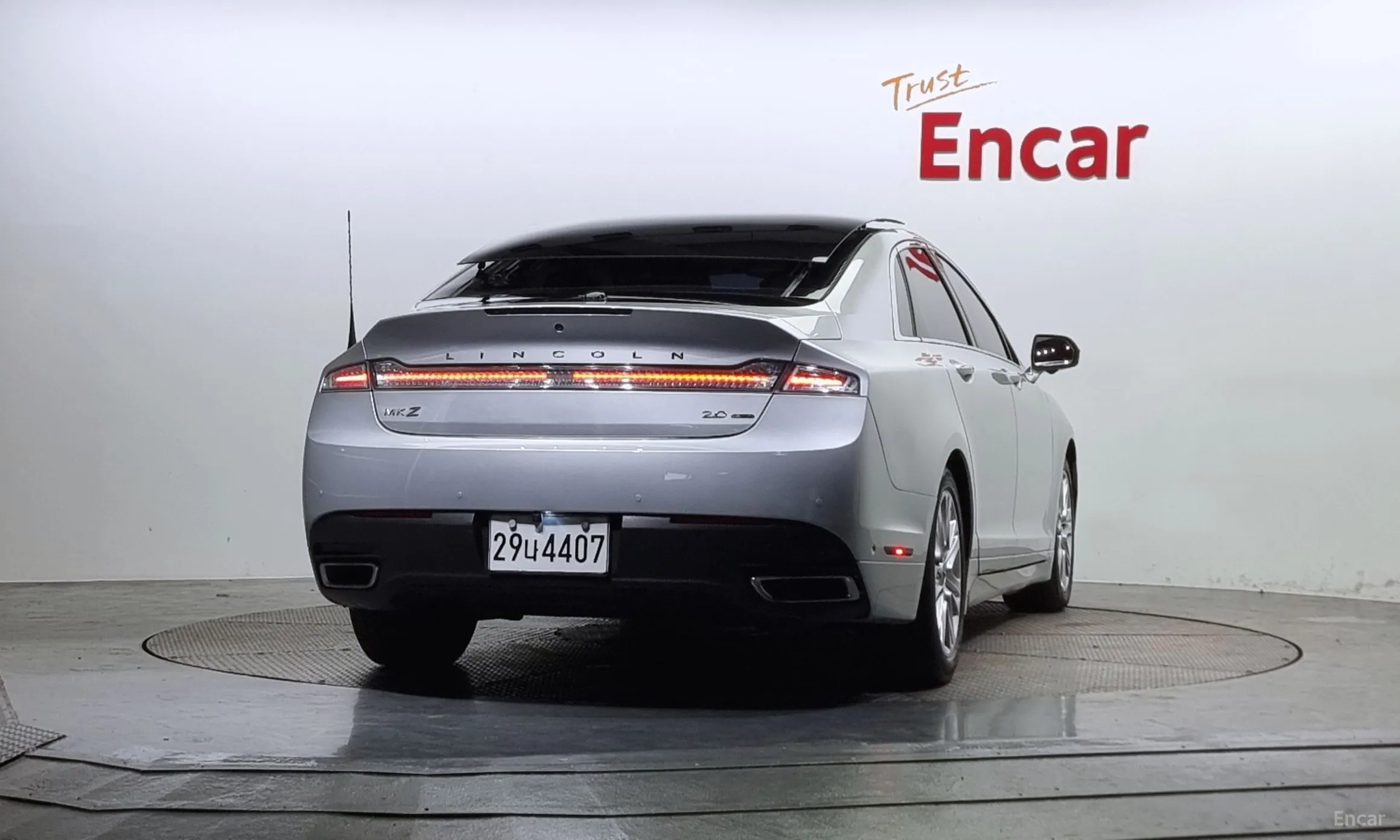 Lincoln New MKZ превью 4
