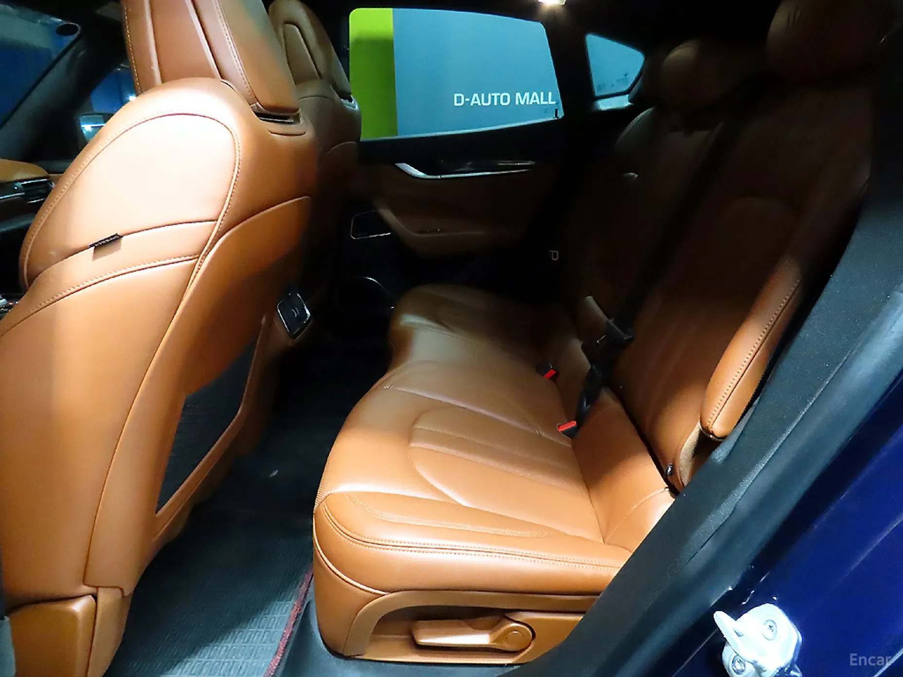 Maserati Levante превью 11