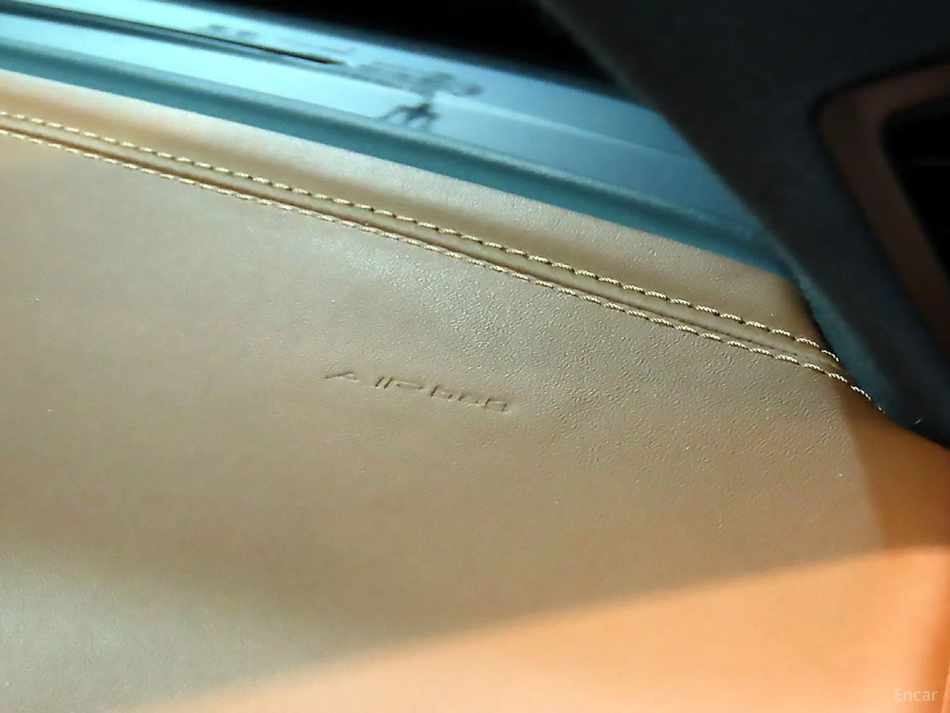 Maserati Levante превью 20