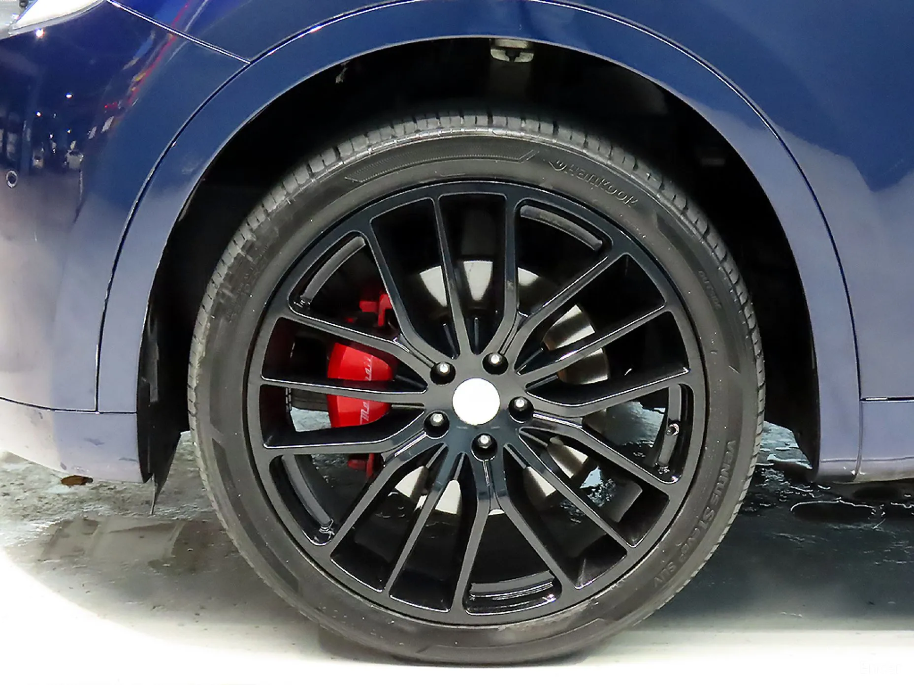 Maserati Levante превью 5