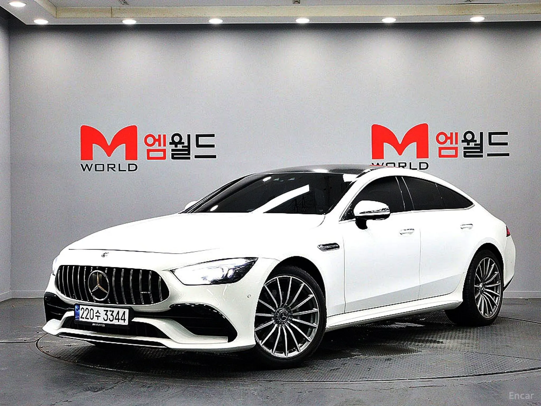 Mercedes Benz AMG GT превью 2