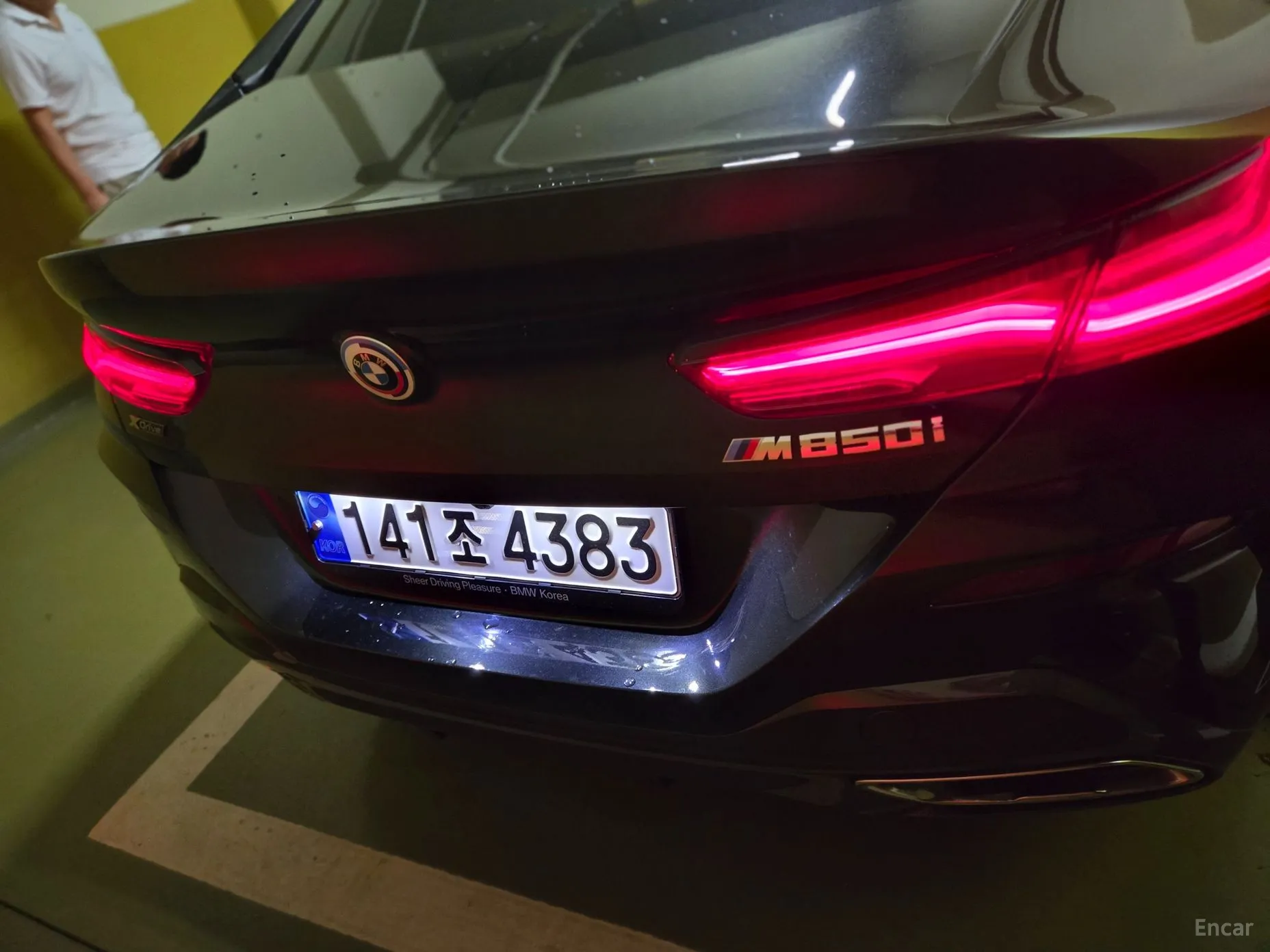 BMW 8-series (G15) превью 2