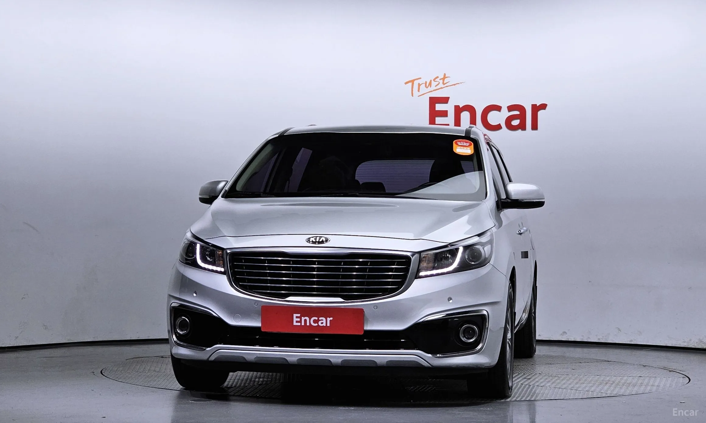 Kia Carnival превью 2