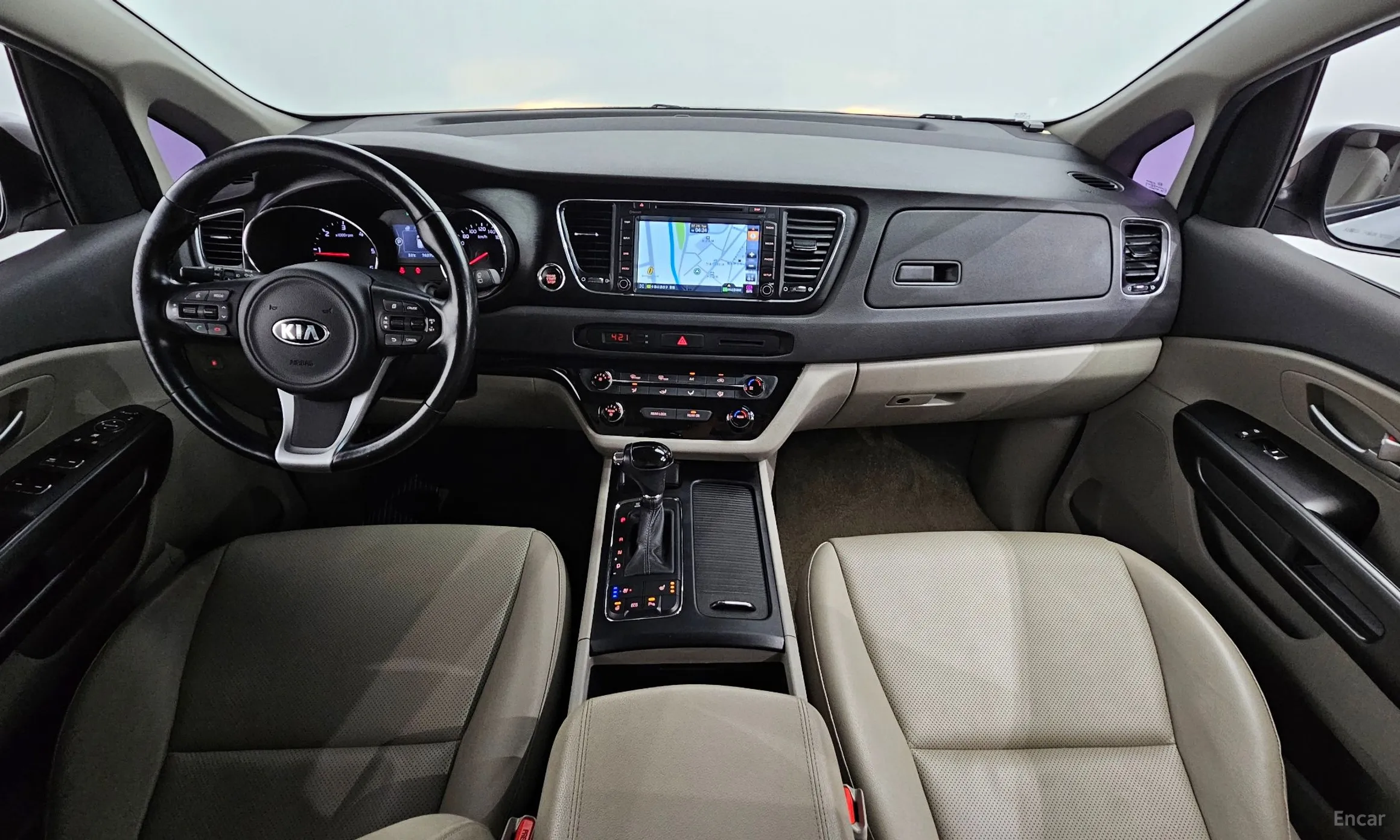 Kia Carnival превью 4