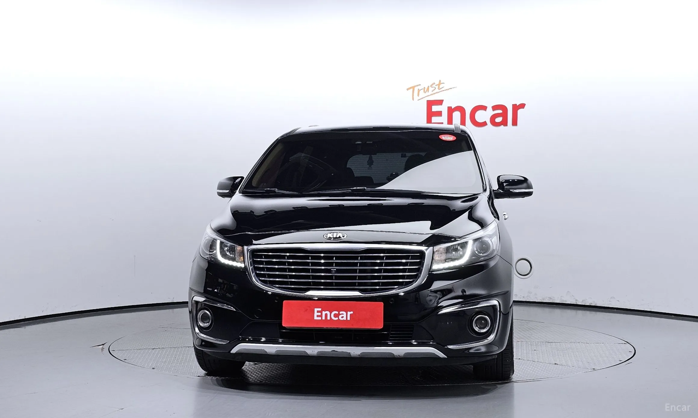 Kia Carnival превью 2
