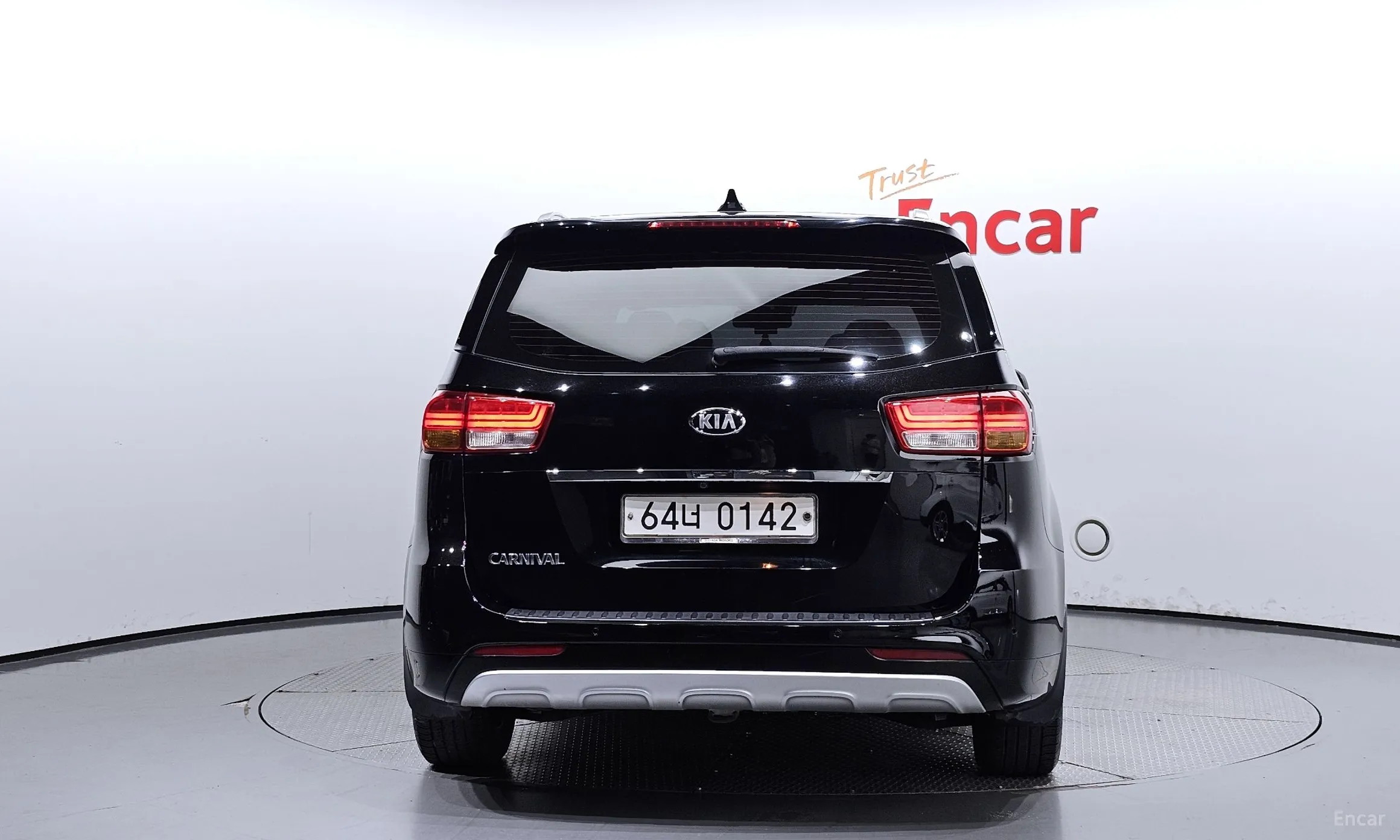 Kia Carnival превью 3