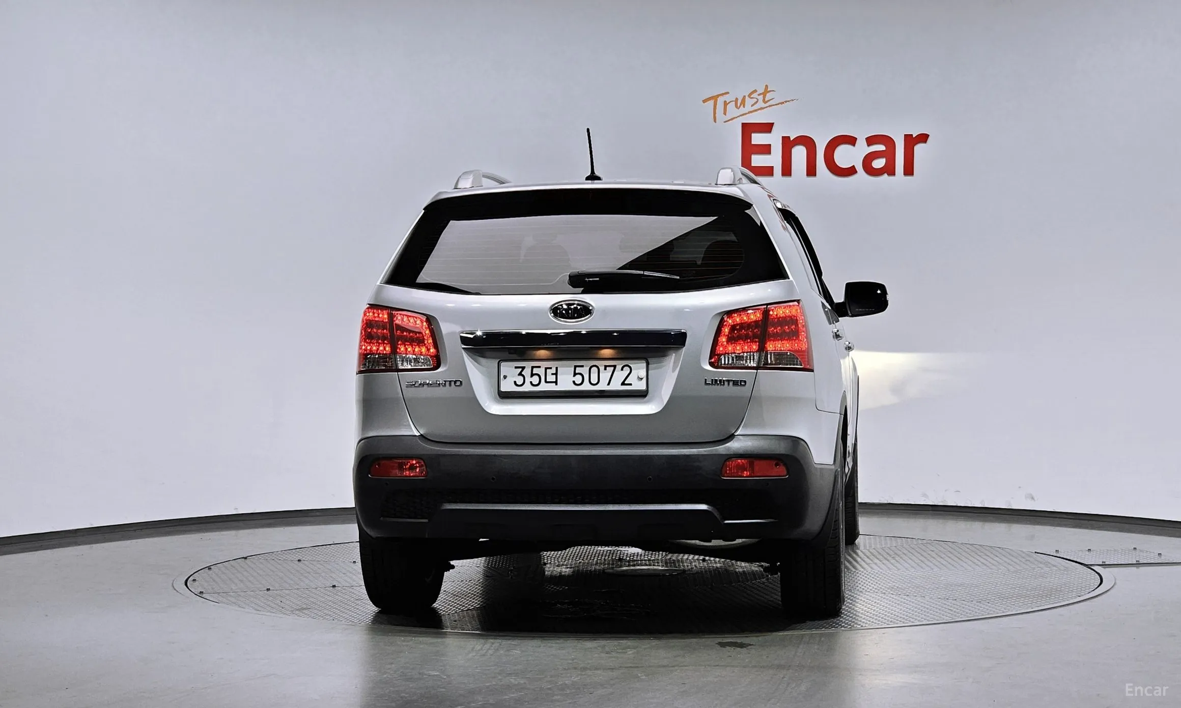 Kia Sorrento R превью 3