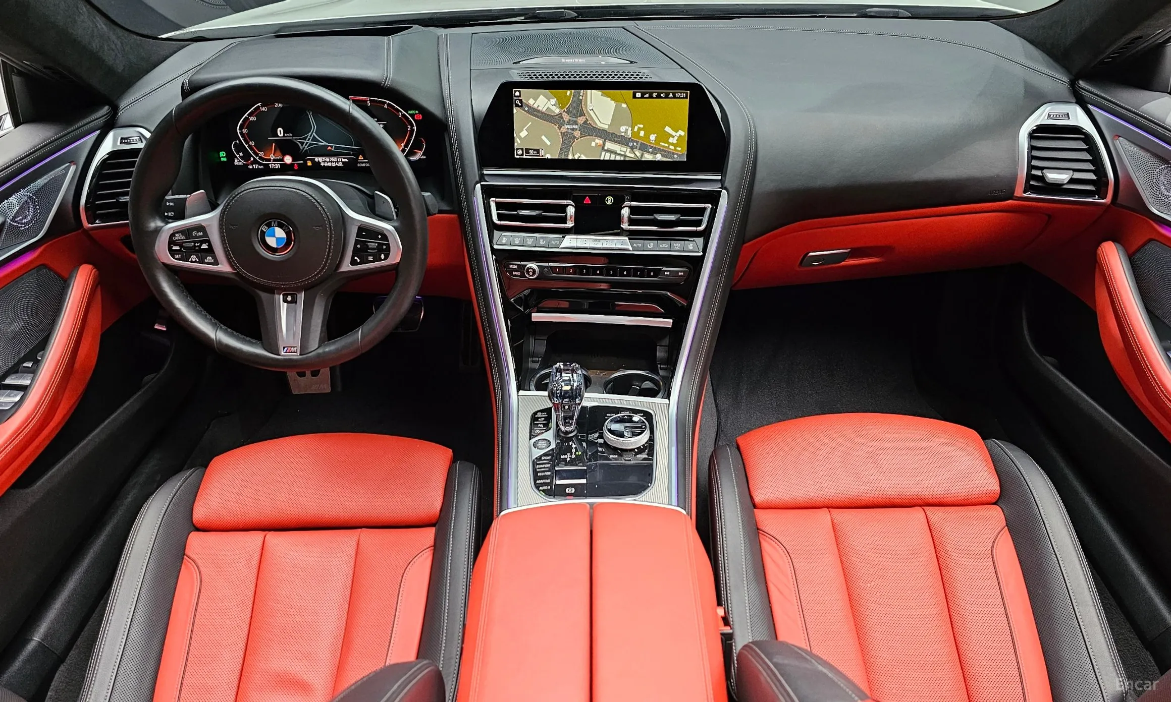 BMW 8-series (G15) превью 4