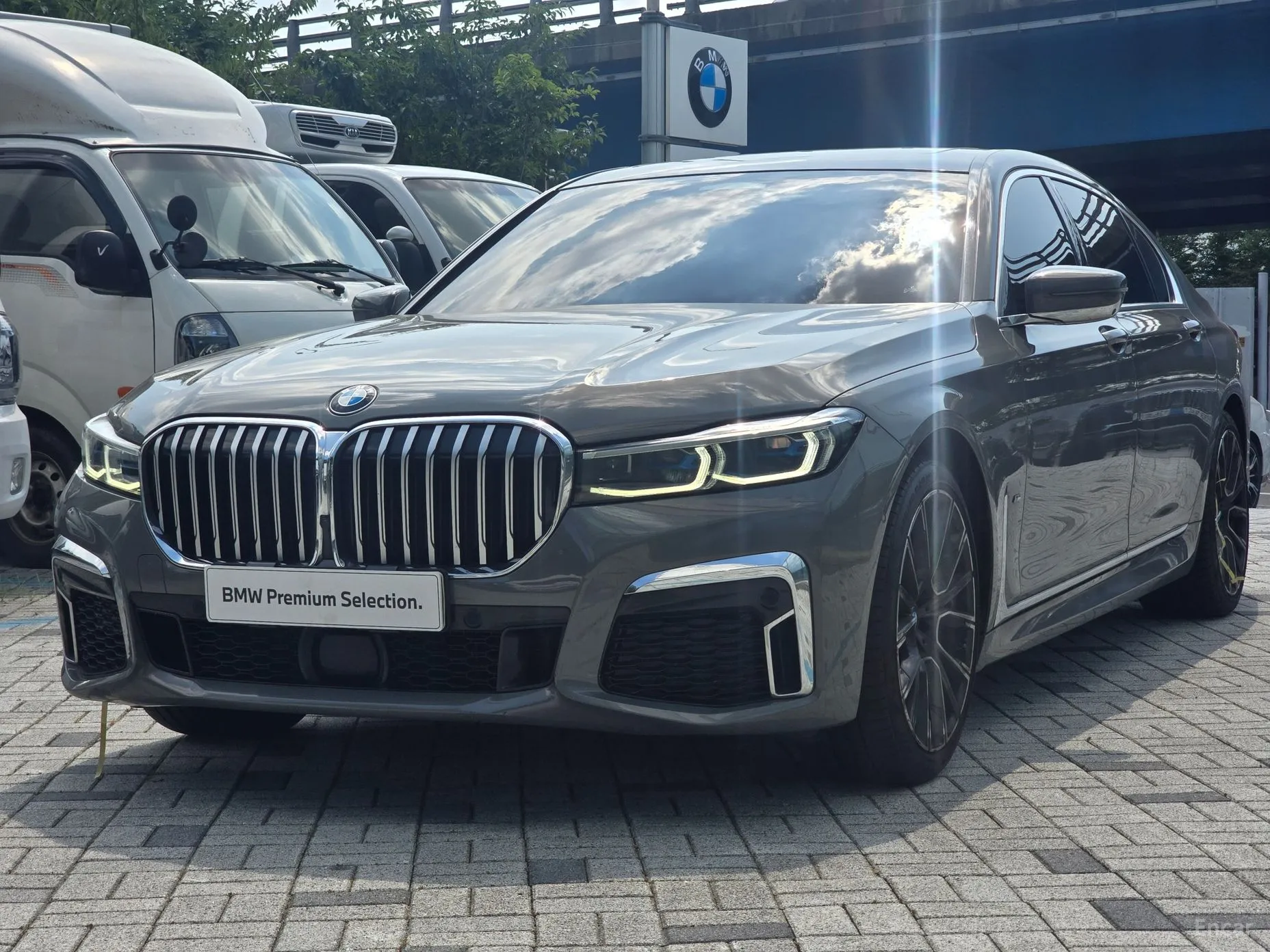 7 Series (G11)