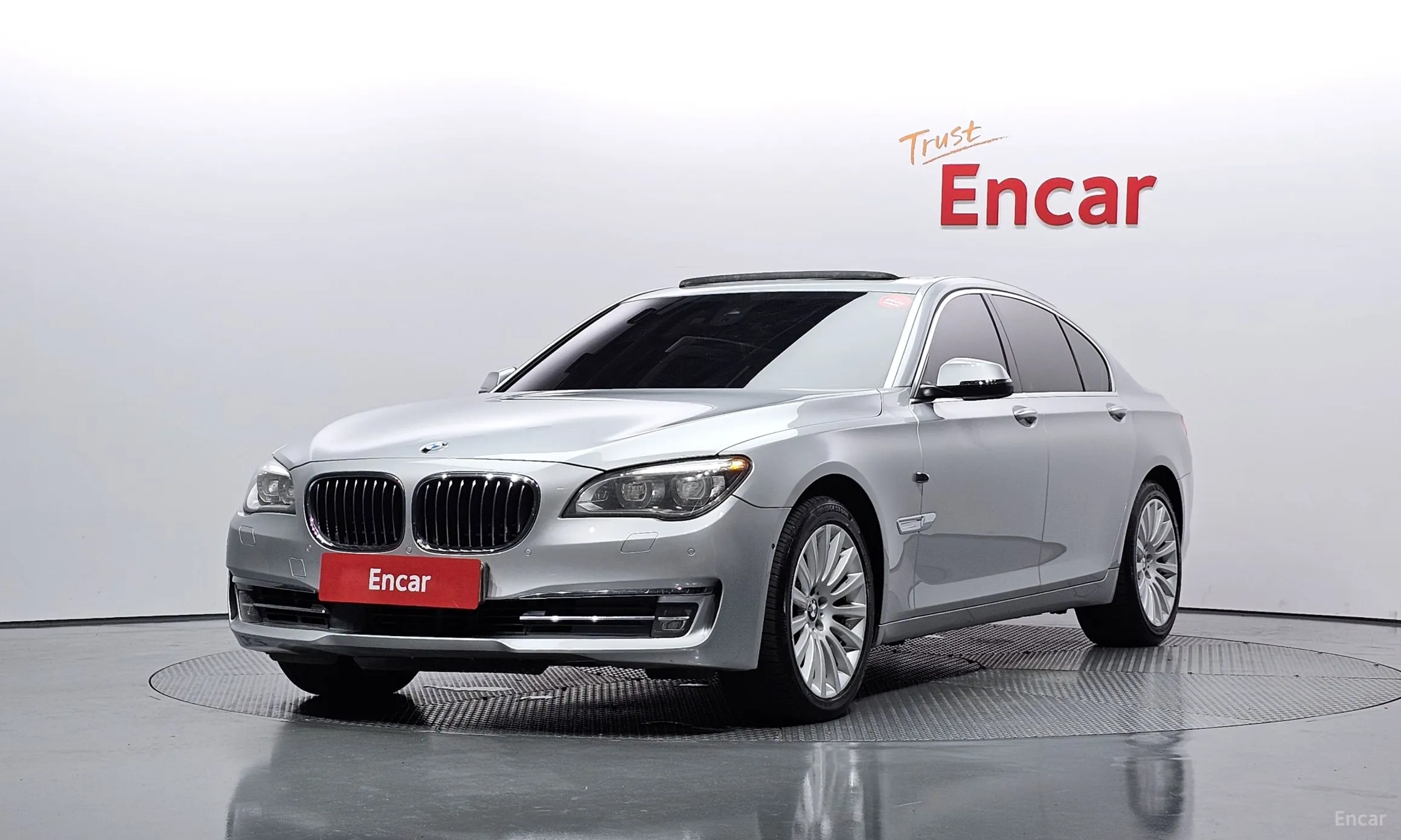 BMW 7 Series (F01)