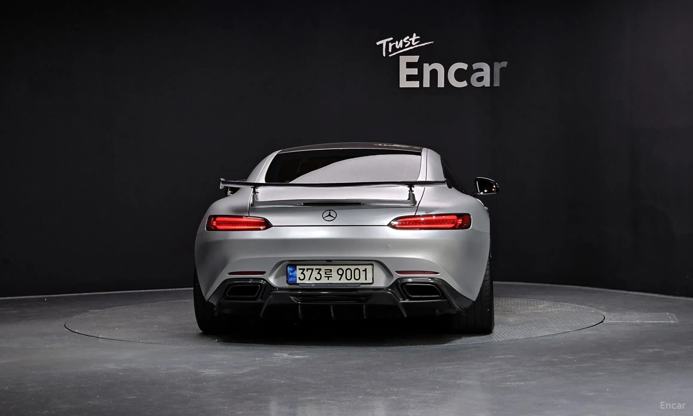 Mercedes Benz AMG GT превью 3
