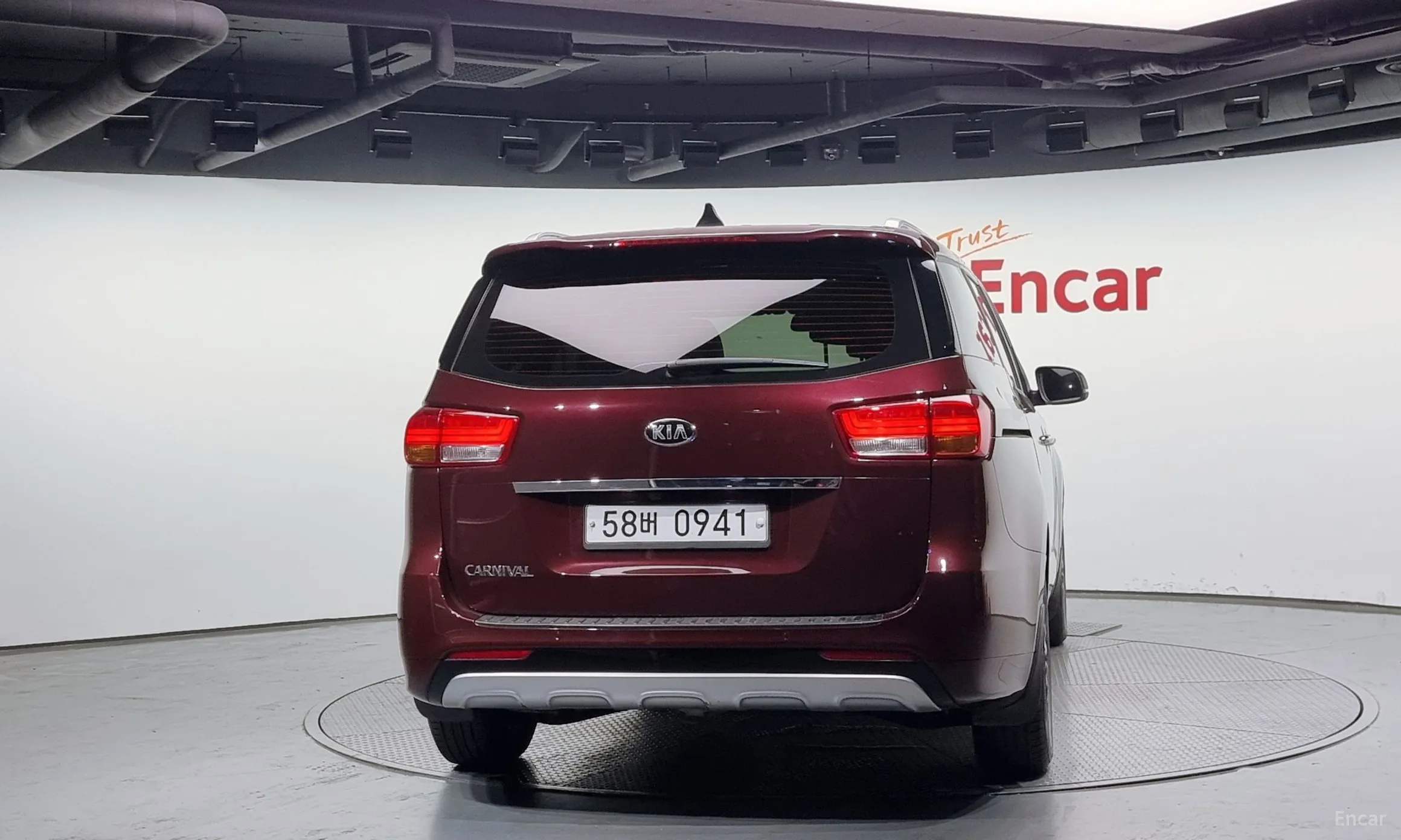 Kia Carnival превью 3
