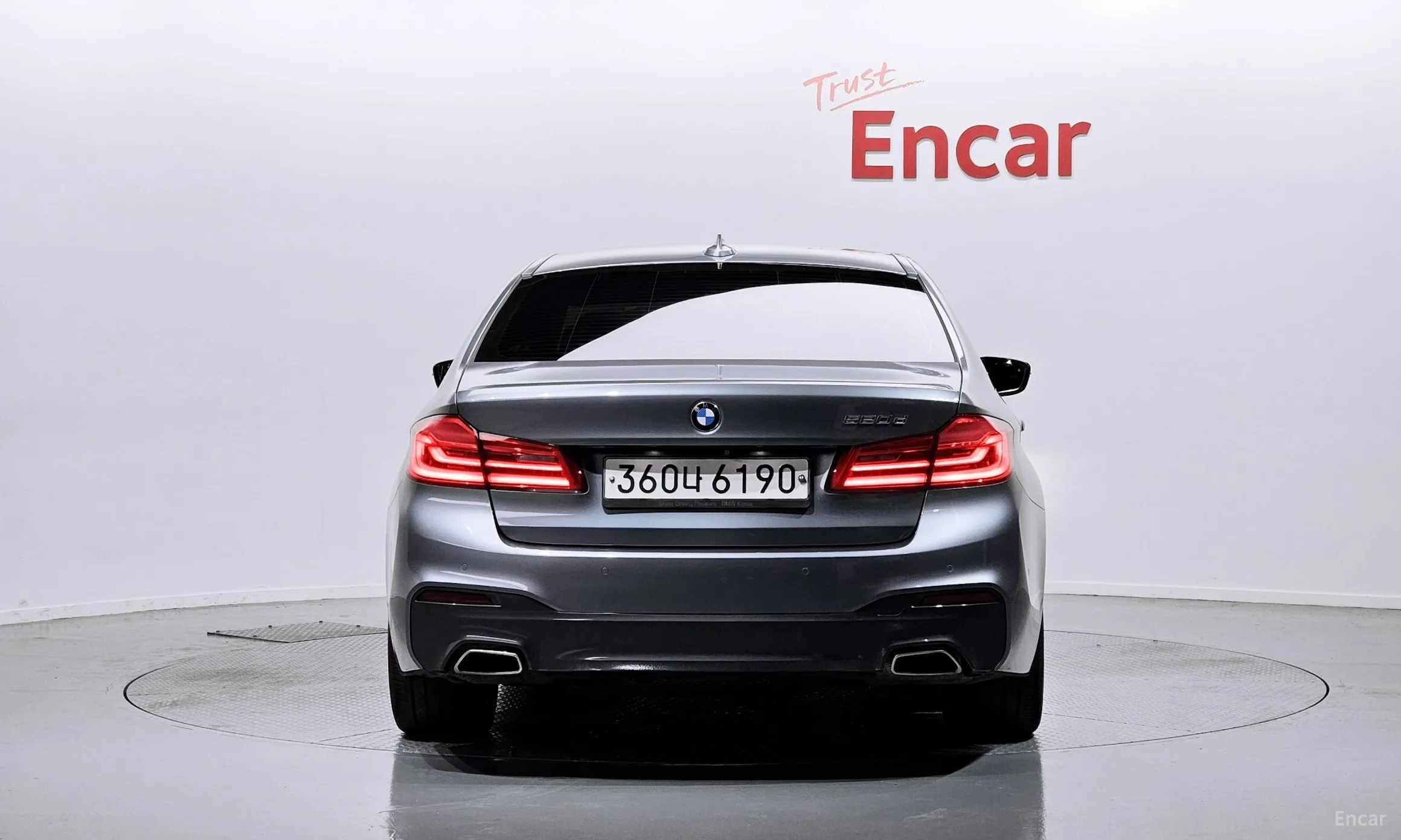 BMW 5 Series (G30) превью 3