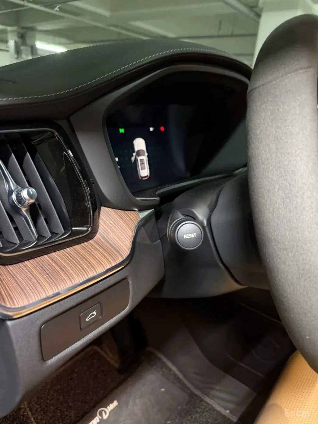 Volvo XC60 Gen 2 превью 18