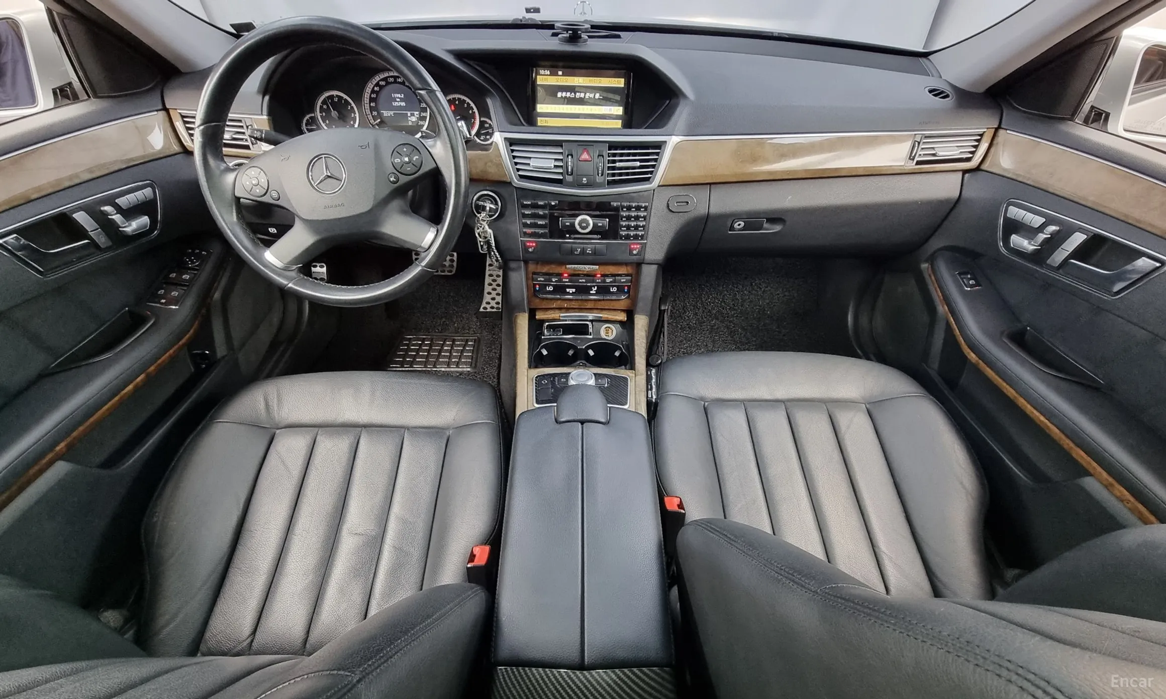 Mercedes Benz E-Class W212 превью 4